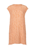 The SURPRISE BOX PRINT CAULIFLOWER dress by me ISSEY MIYAKE is a peach-colored, sleeveless, knee-length lace dress with a round neckline and relaxed fit, inspired by cotton tunics and subtle pigment printing. - PEACH-HUED （no.38）