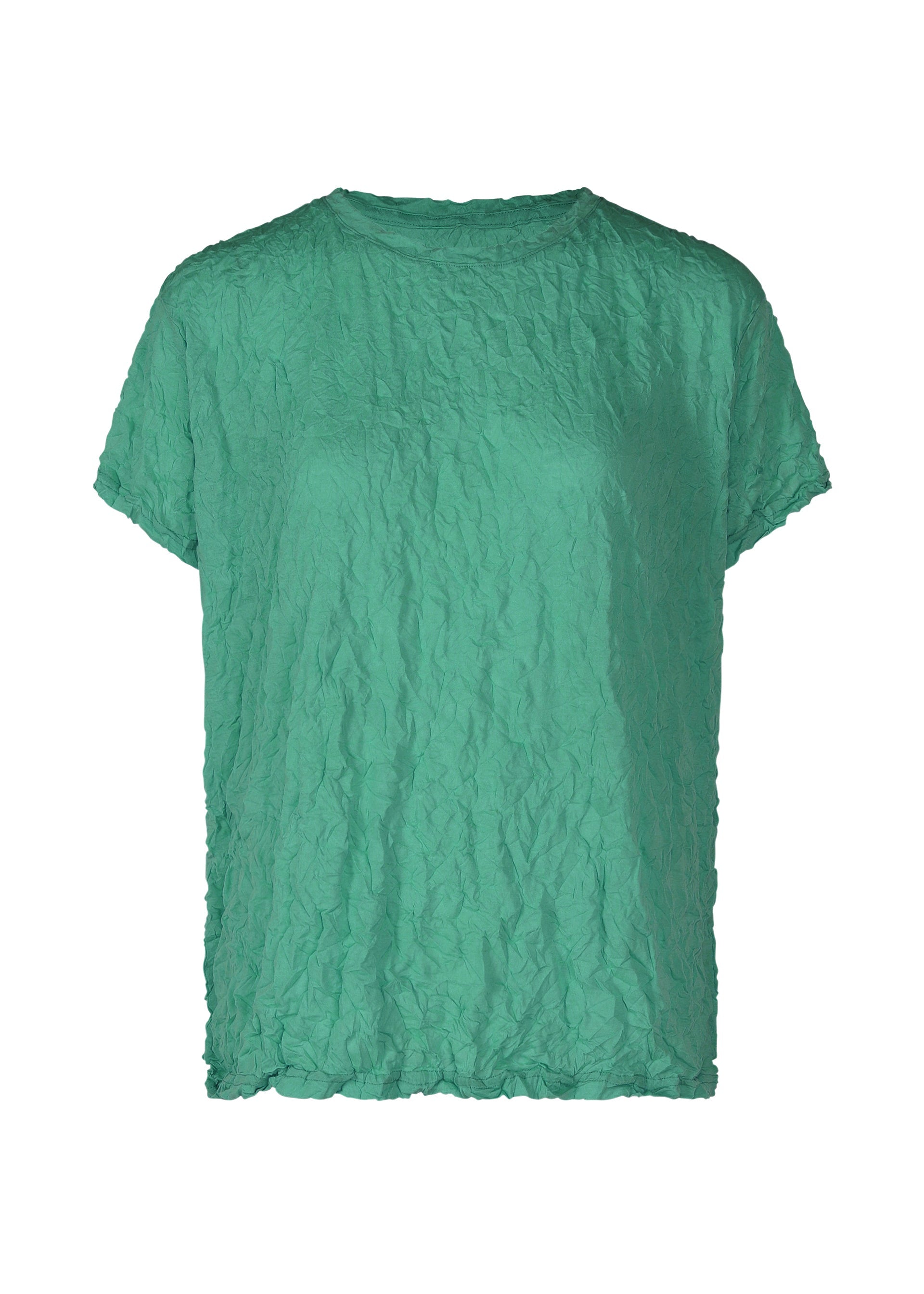 Zoomed view The MERINGUE T-SHIRT by me ISSEY MIYAKE is a short-sleeved, loose-fit green top with a crinkled, crushed finish and cotton-like feel, shown against a plain white background. - SAGE GREEN （no.61）