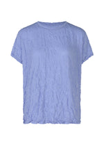 The MERINGUE T-SHIRT by me ISSEY MIYAKE is a light purple, short-sleeve top with a crinkled, textured finish and cotton-like feel, shown against a white background. - LAVENDER （no.80）