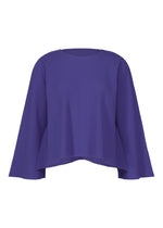 The FLARE PLEATS top by me ISSEY MIYAKE is a long-sleeved, deep purple garment with fine knit pleats and a round neckline for added texture and style. - COBALT BLUE （no.74）