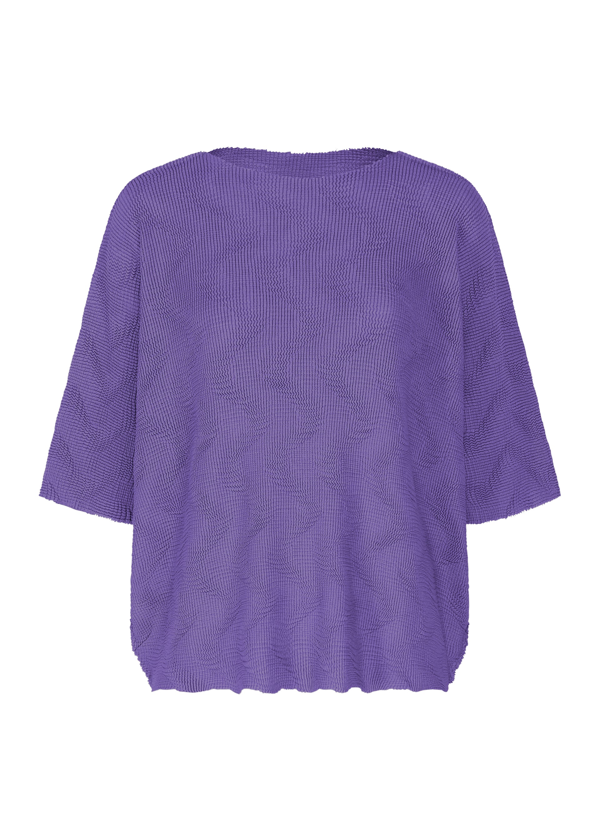 Zoomed view The WAVE KNIT STRETCH PLEATS by me ISSEY MIYAKE is a loose, short-sleeved knit top in solid purple with pleats, made from textured crinkled fabric and shown against a white background. - VIOLET （no.82）