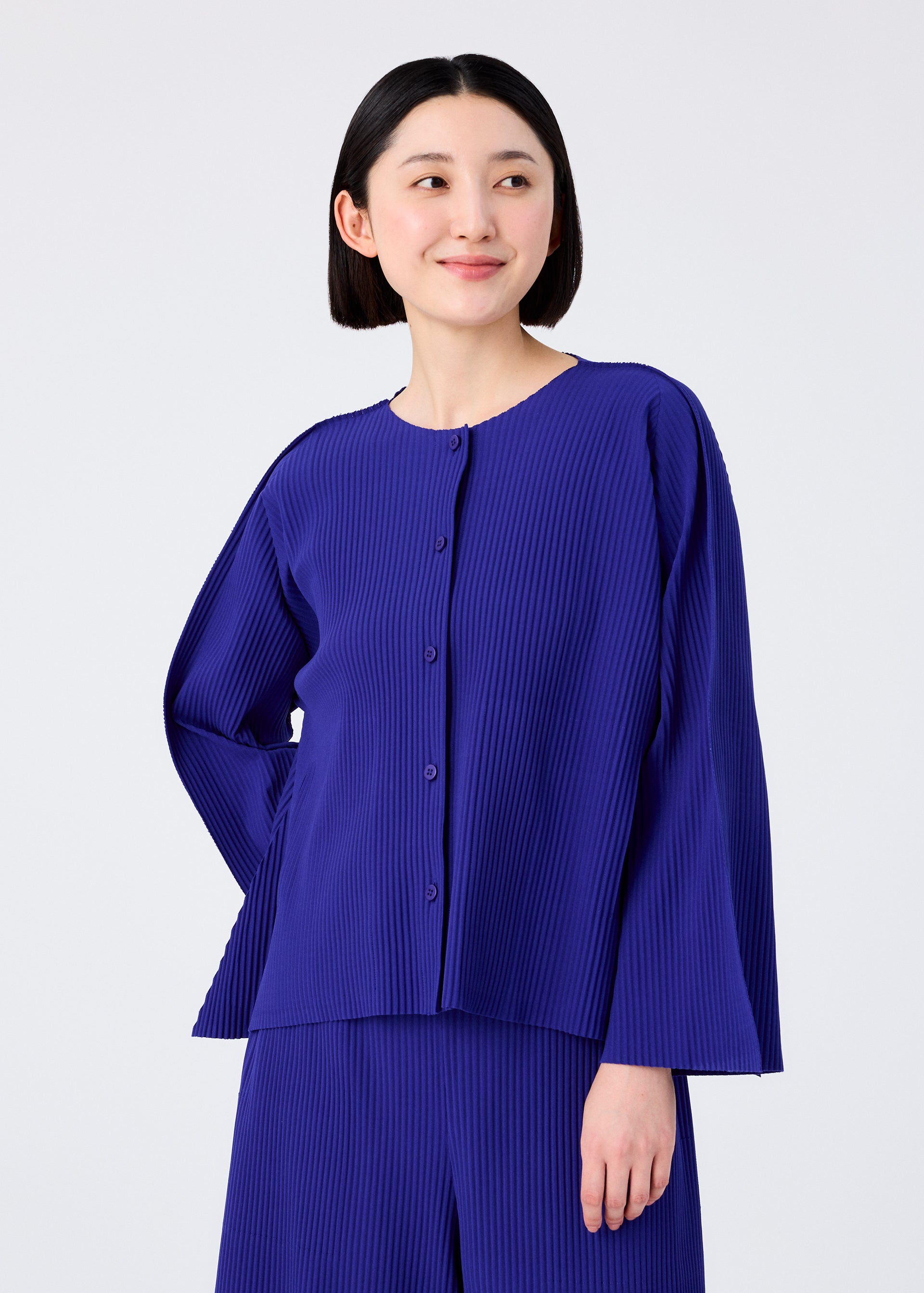 ⭐️プリーツプリーズタタミタンクトップ黒極美品⭐️ ウィメンズ／トップス／トップ – Page 5 – isseymiyake.com