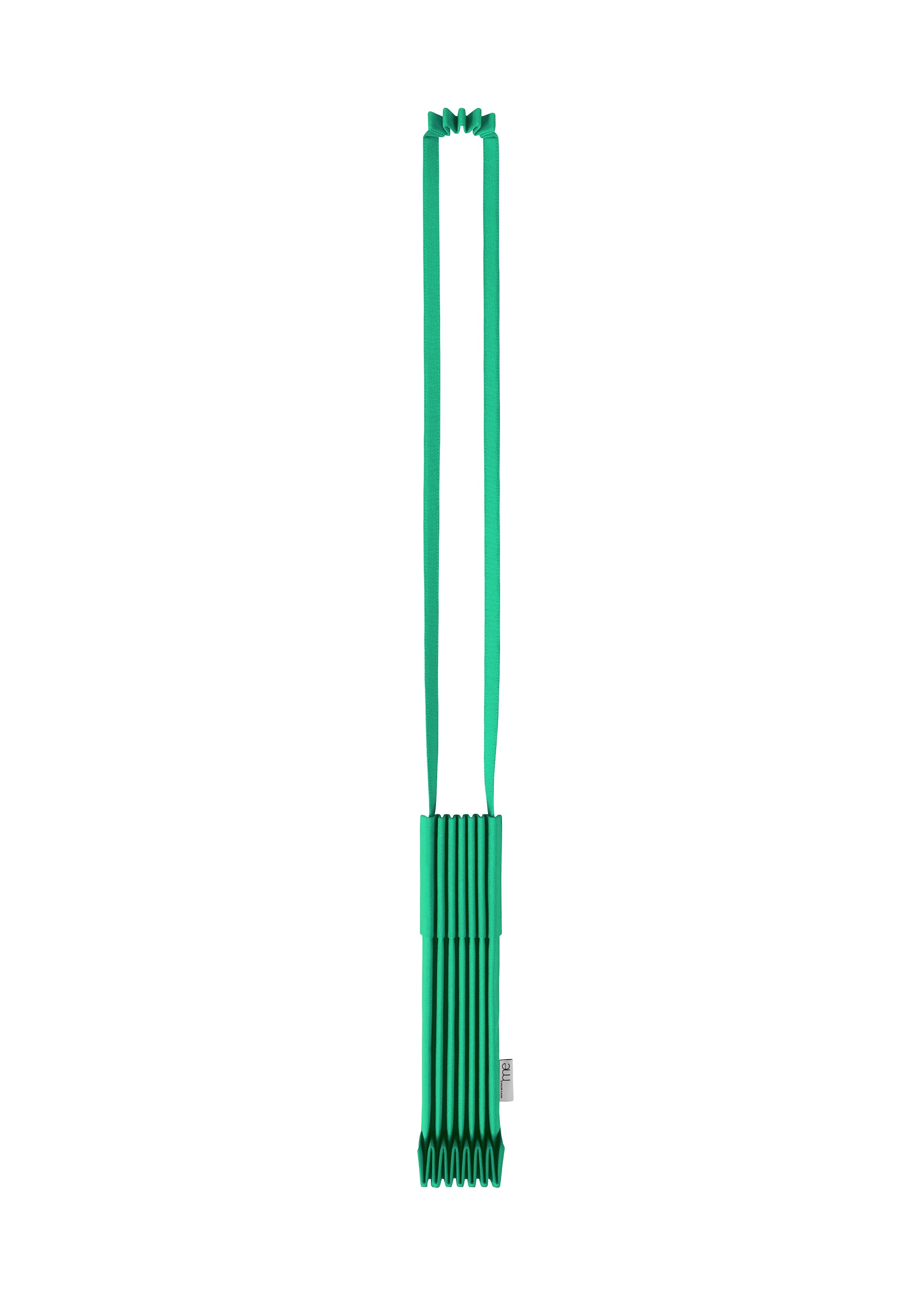 Zoomed view A vivid green me ISSEY MIYAKE TRUNK PLEATS BAG 12 featuring a long strap and a pleated, accordion-like bottom section, displayed against a white background. - EMERALD GREEN （no.63）
