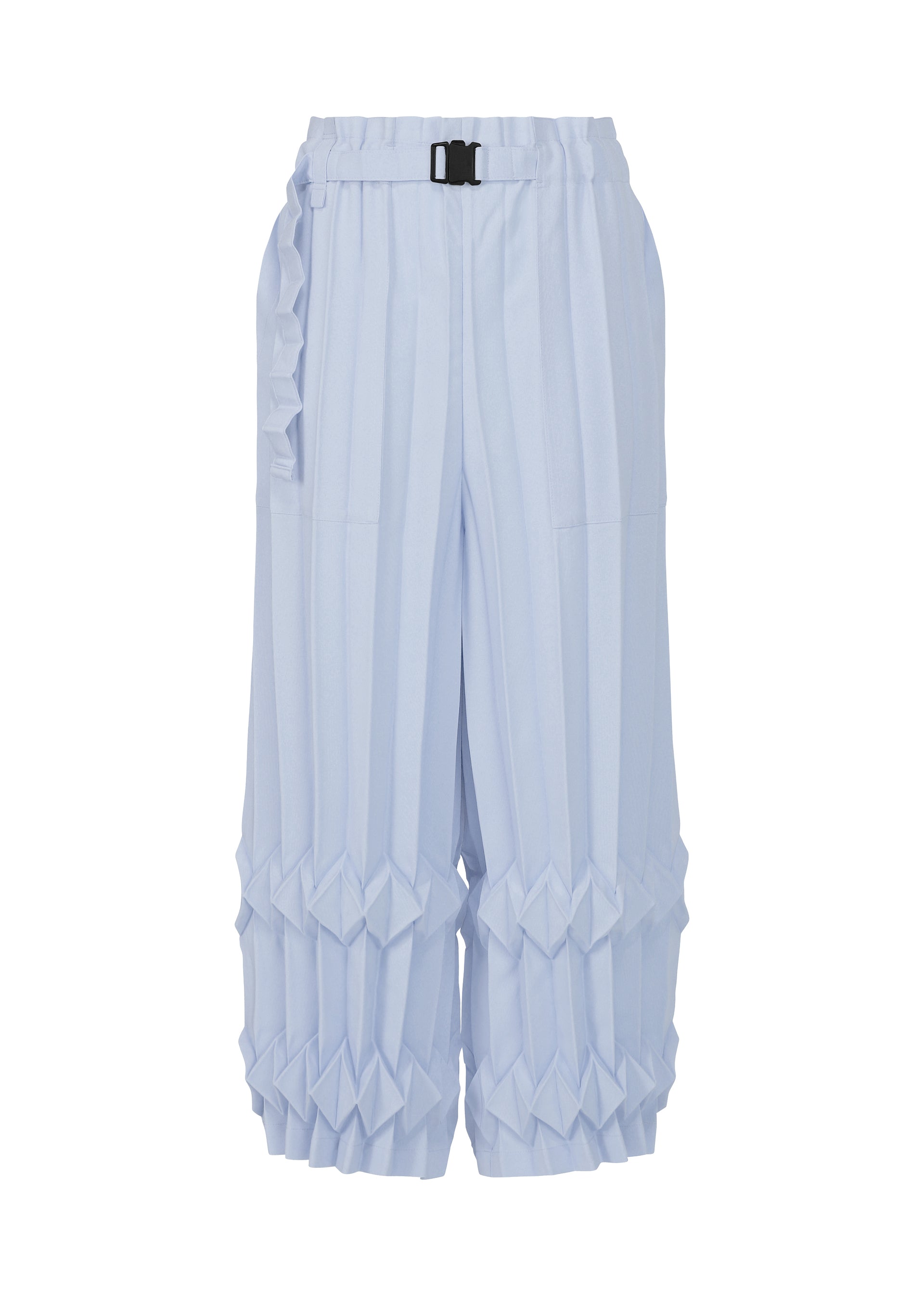 Zoomed view TREE PLEATS wide light blue pants by me ISSEY MIYAKE feature hand pleating, a bold 3D pattern on the lower legs, and a black buckle at the waistband, shown against a white background. - FOGGY BLUE （no.71）