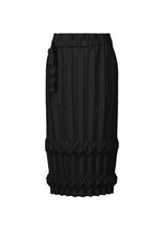 TREE PLEATS