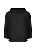 The DOLMAN STRETCH PLEATS 1 by me ISSEY MIYAKE is a black, loose-fit blouse with dolman sleeves, a pointed collar, subtle texture, straight hem, and no visible buttons for effortless elegance. - BLACK （no.15）