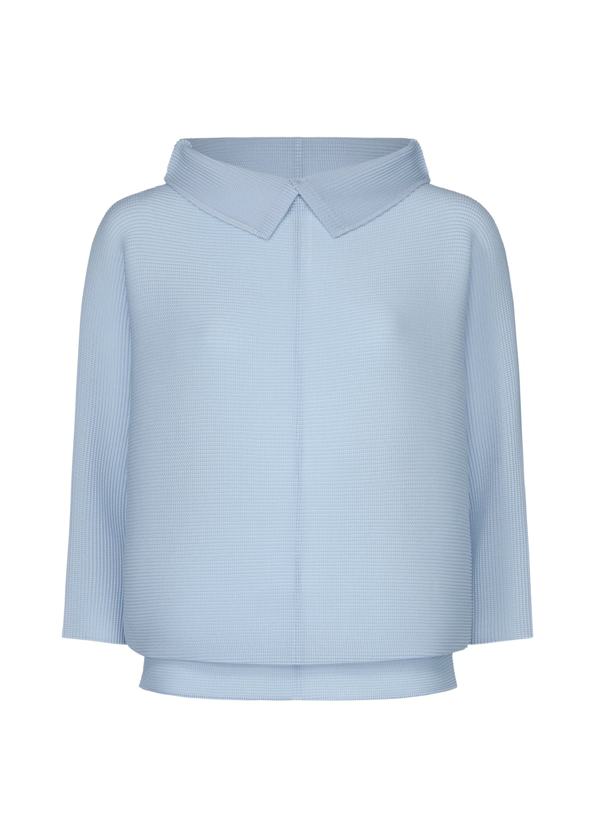 The me ISSEY MIYAKE DOLMAN STRETCH PLEATS 1 is a light blue top with stretch pleats, pointed collar, straight hem, dolman sleeves, and a loose boxy fit, shown on a white background. Minimalistic and textured design. view 4 of 8