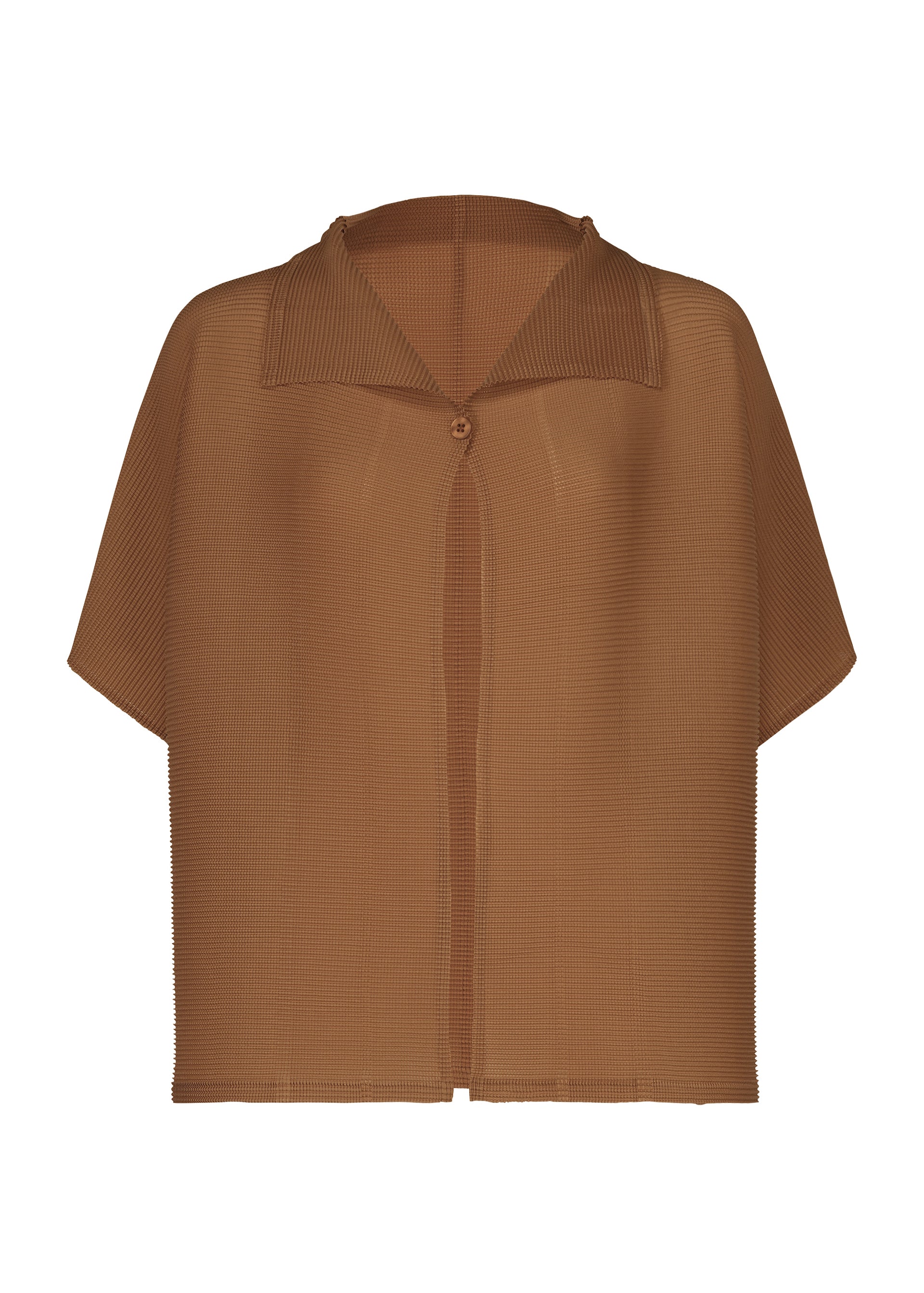 Zoomed view Brown SQUARE STRETCH PLEATS blouse by me ISSEY MIYAKE, featuring short sleeves, a textured design, and a single button closure at the collar. The relaxed fit and soft fabric offer a comfortable silhouette reminiscent of a short-sleeved cardigan, while minimal detailing maintains a clean, modern look. - BROWN （no.44）