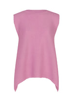 Sleeveless, light pink TOWER KNIT STRETCH PLEATS top by me ISSEY MIYAKE, featuring a soft-textured knit, loose fit, and asymmetrical hem, displayed against a white background. - ROSE PINK （no.20）