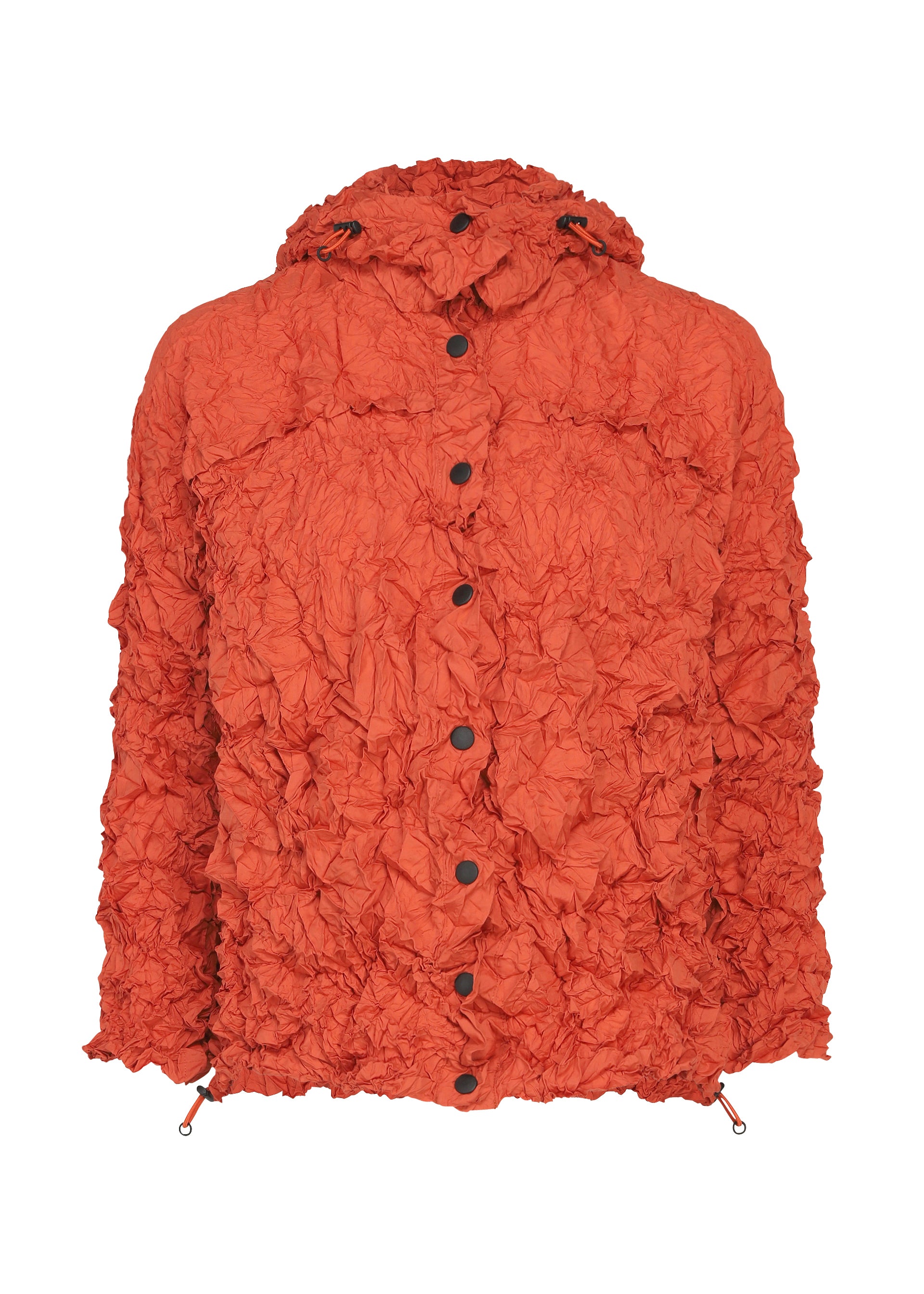 Zoomed view The MERINGUE PARKA by me ISSEY MIYAKE is a crinkled, textured orange lightweight water-repellant jacket featuring a hood, front snap buttons, and adjustable drawstrings at the waist and hood. - VERMILION （no.34）