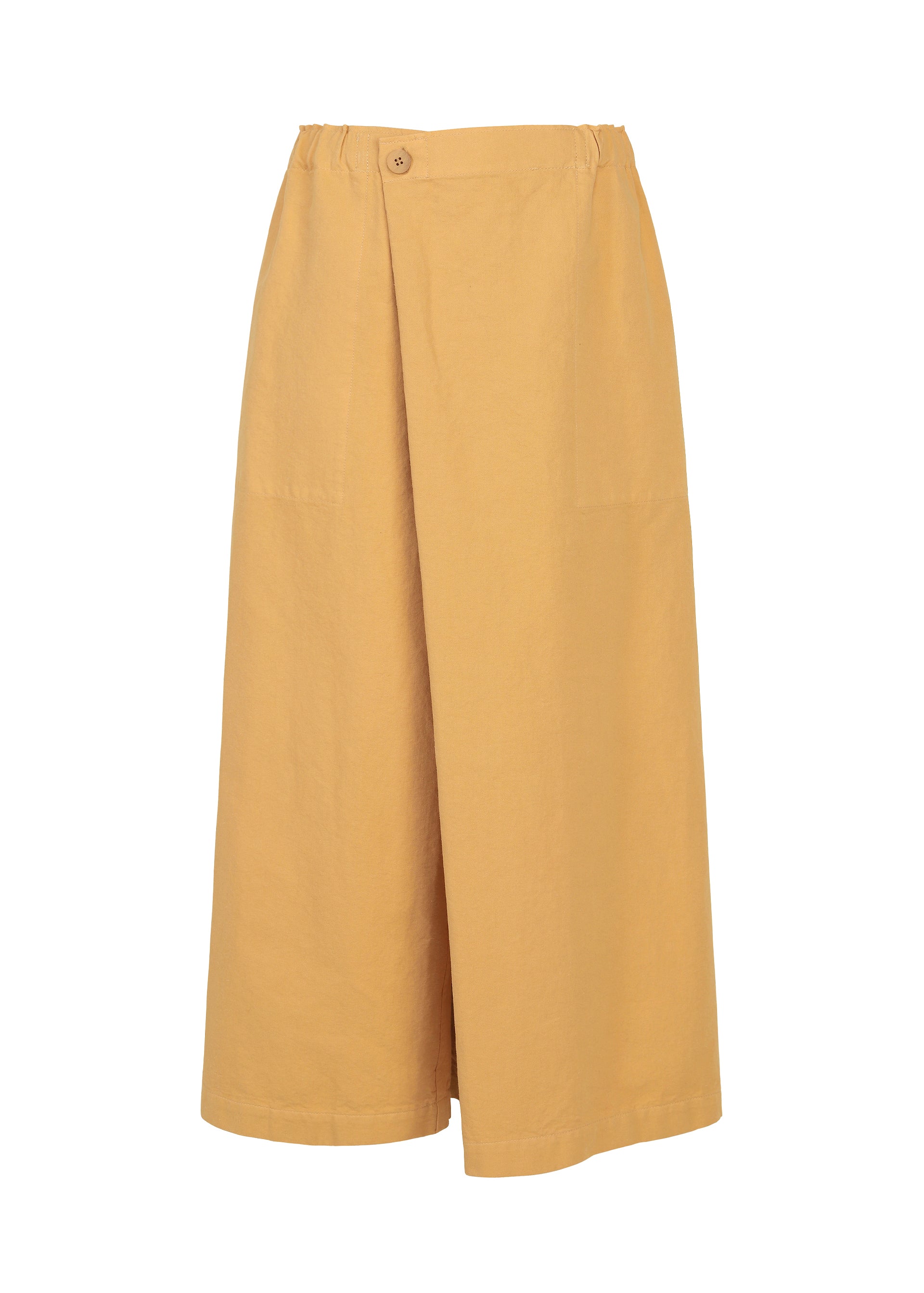 Zoomed view The PINA CLOTH wide-leg tan culottes from me ISSEY MIYAKE feature a faux wrap front, button waist closure, and a comfortable elastic waistband at the back, all crafted from lightweight fabric—ideal for pairing with a pineapple fiber jacket for an effortlessly stylish ensemble. - YELLOW BEIGE （no.54）