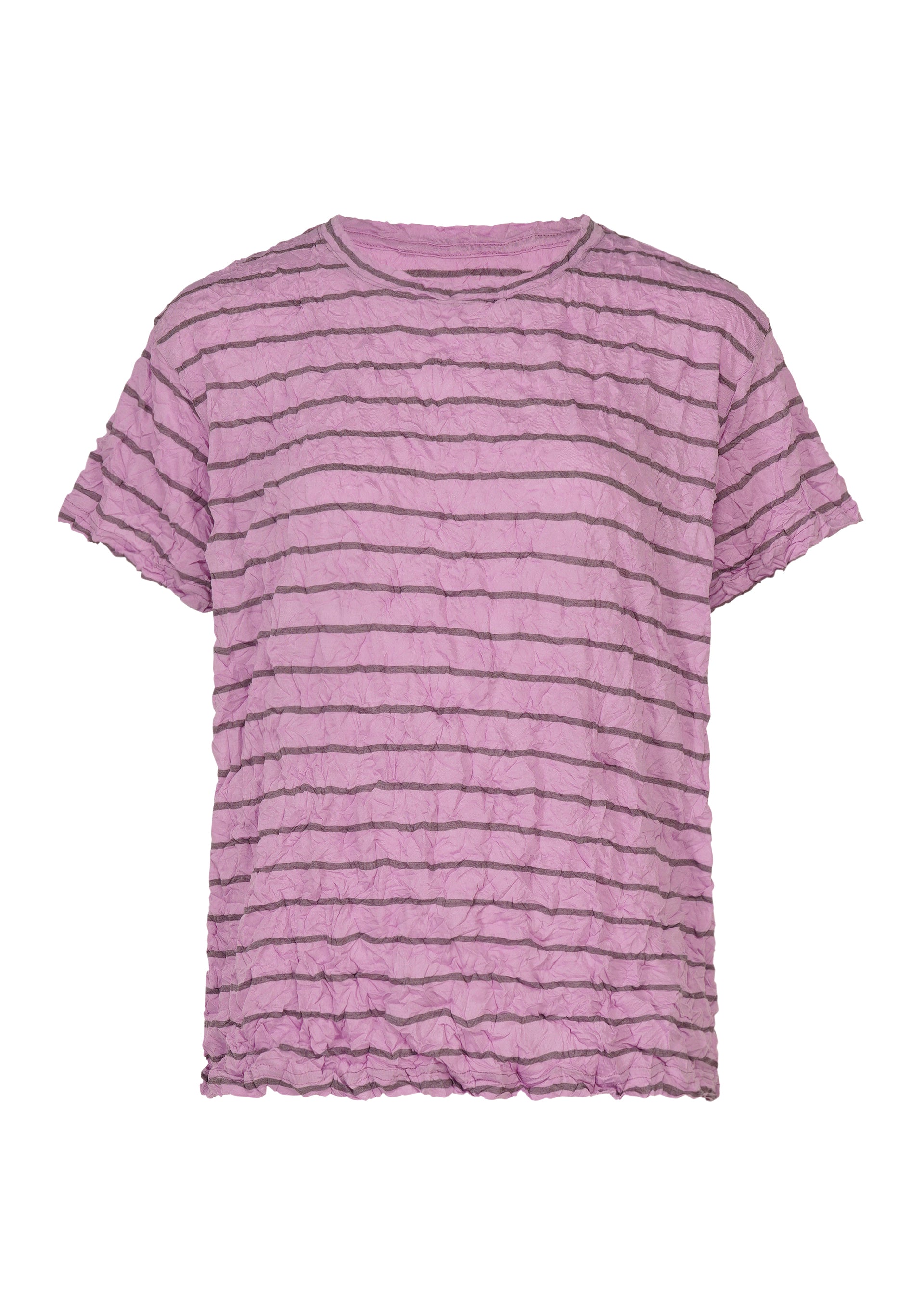 Zoomed view The STRIPE MERINGUE T-SHIRT by me ISSEY MIYAKE is a short-sleeved, light purple round-neck top with thin, horizontal dark stripes and a crushed finish on soft polyester jersey, displayed against a plain white background. - PINK-HUED （no.27）