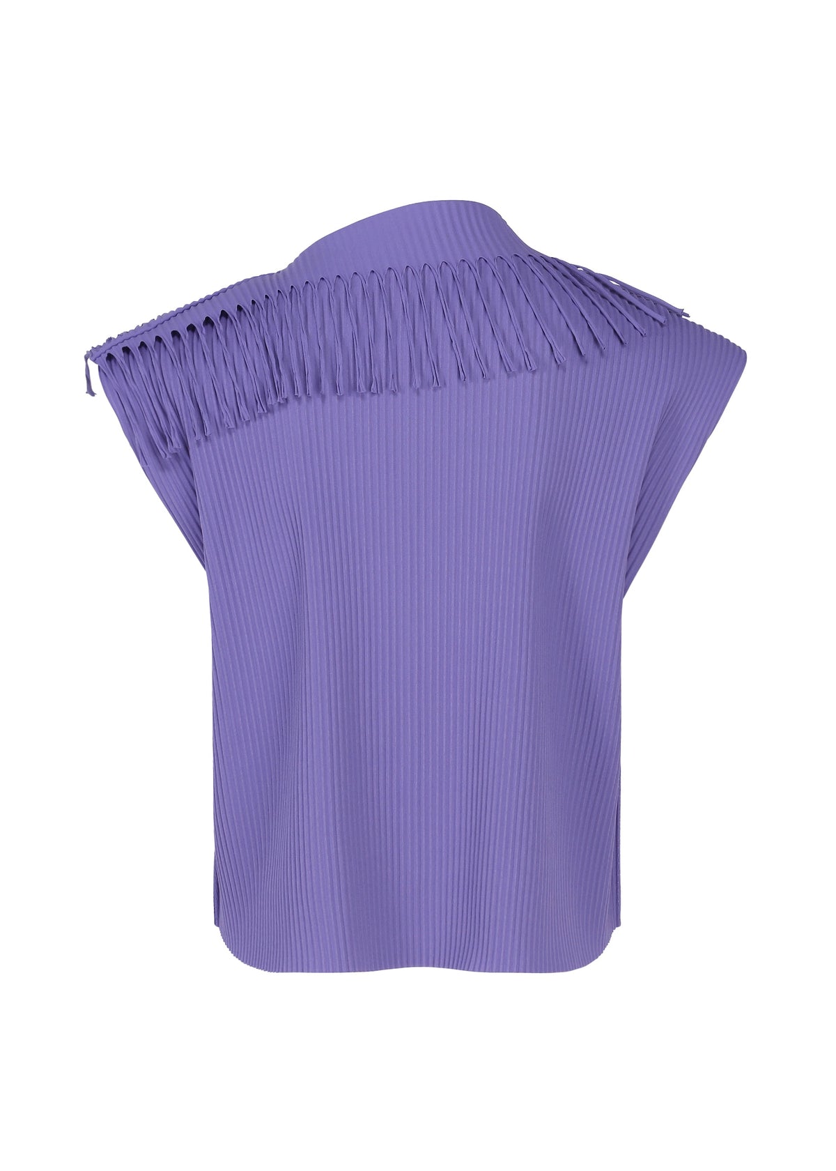 Introducing the LEAF PLEATS sleeveless top by me ISSEY MIYAKE in a soft lavender hue. This stylish piece features fine knit pleats with a ribbed texture and delicate fringe detailing along one shoulder and the upper back. The structured, modern fabric makes it a lightweight and versatile choice for any occasion. view 4 of 8