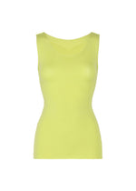 The FIT INNER COLOR by me ISSEY MIYAKE is a sleeveless, fitted light yellow stretch tank top, shown on a plain white background. - LIME YELLOW （no.51）