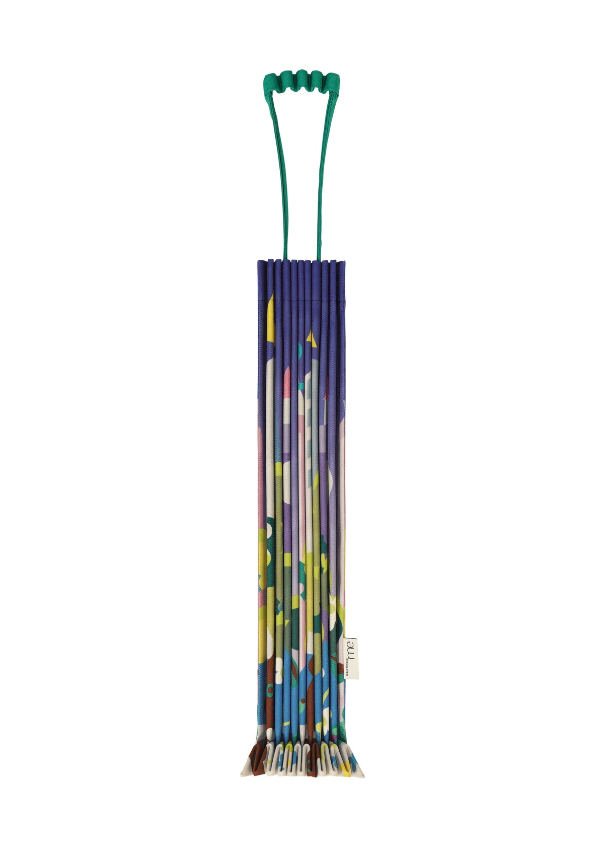 Zoomed view The TRUNK PLEATS BAG / NY by me ISSEY MIYAKE, featuring a colorful abstract design, stands upright with its green handle against a white background. - BLUE-HUED （no.78）