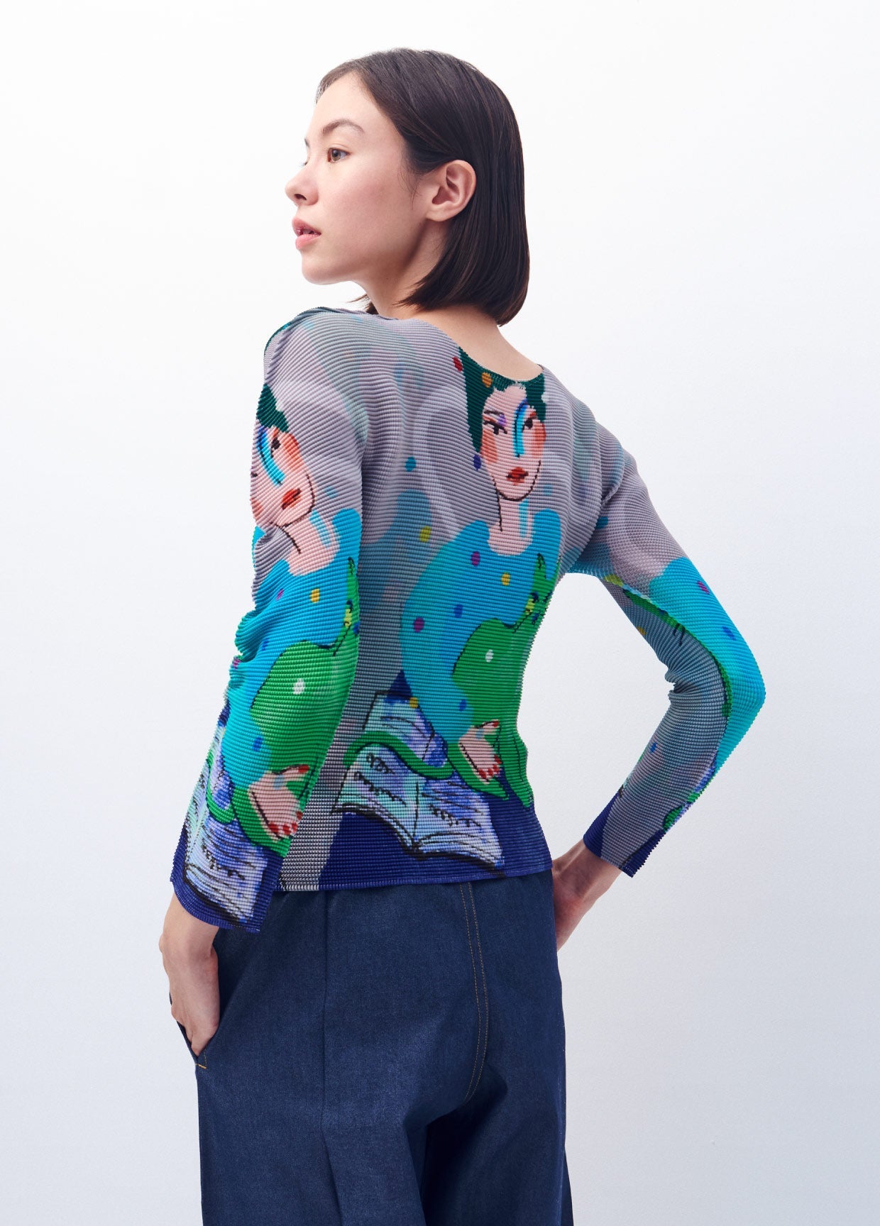 me ISSEY MIYAKE LOOK