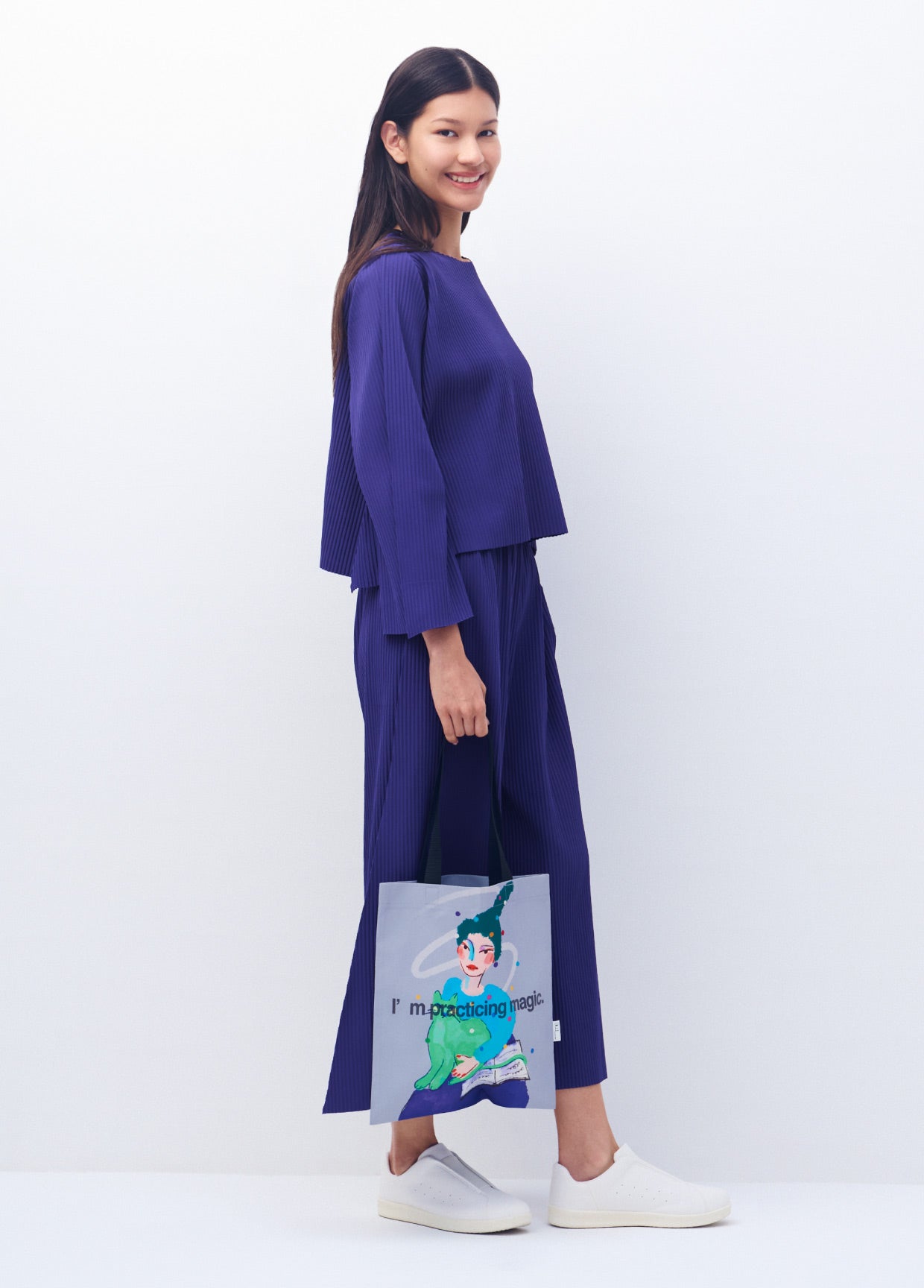 me ISSEY MIYAKE LOOK