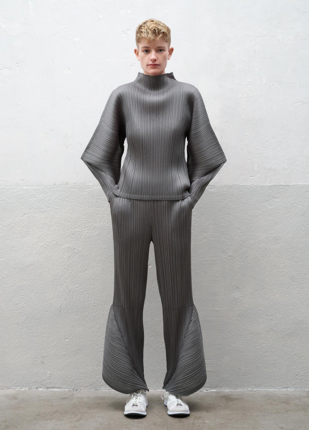 PLEATS PLEASE ISSEY MIYAKE LOOK 7