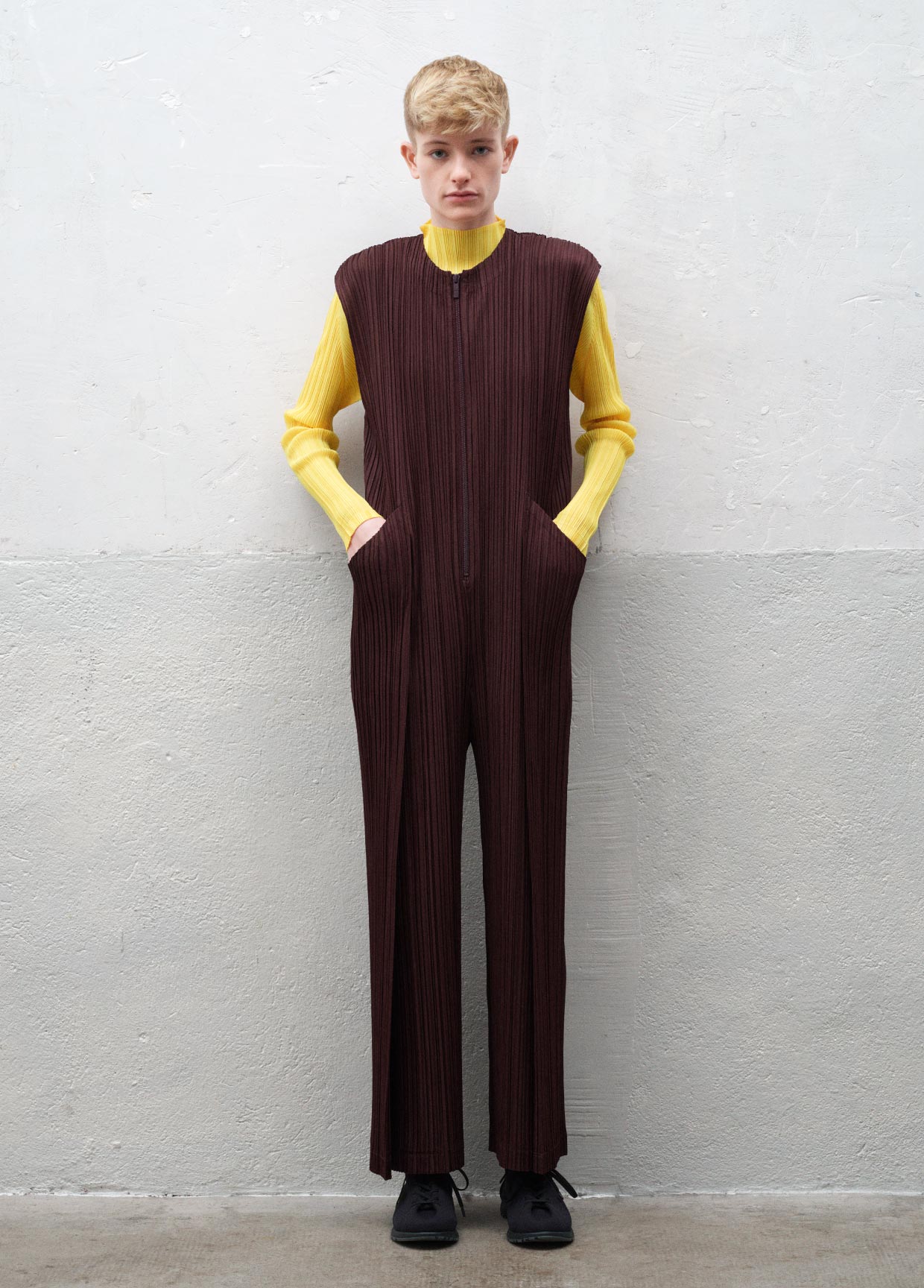 PLEATS PLEASE ISSEY MIYAKE LOOK 1