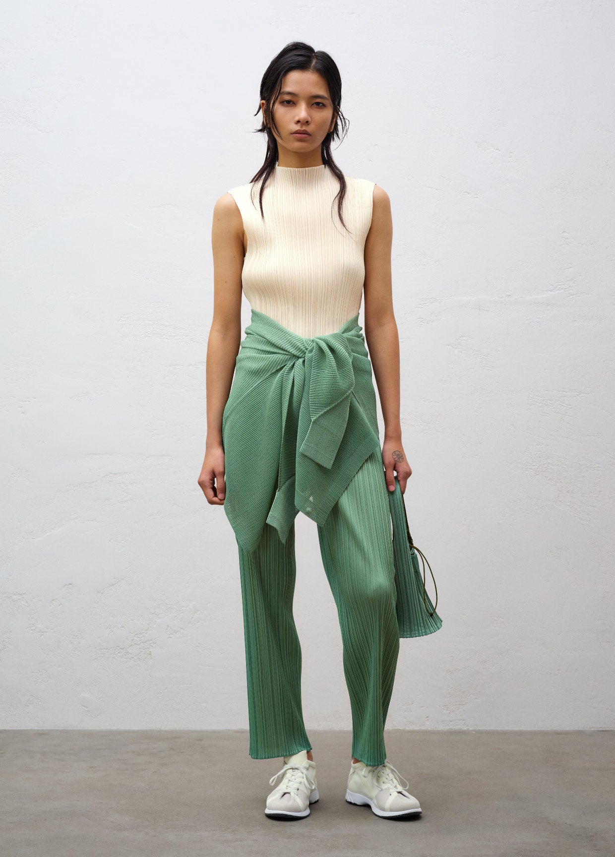 PLEATS PLEASE ISSEY MIYAKE LOOK 10