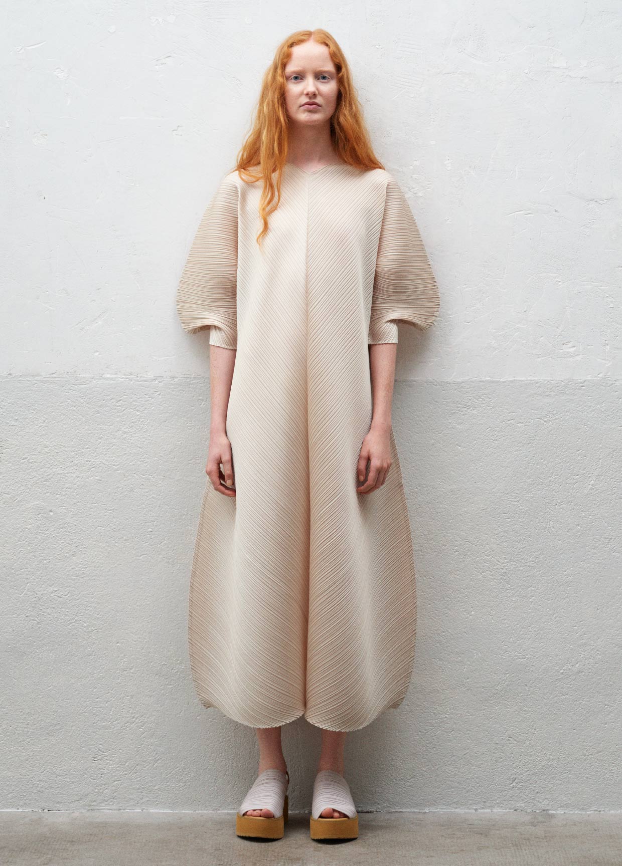 PLEATS PLEASE ISSEY MIYAKE LOOK 39