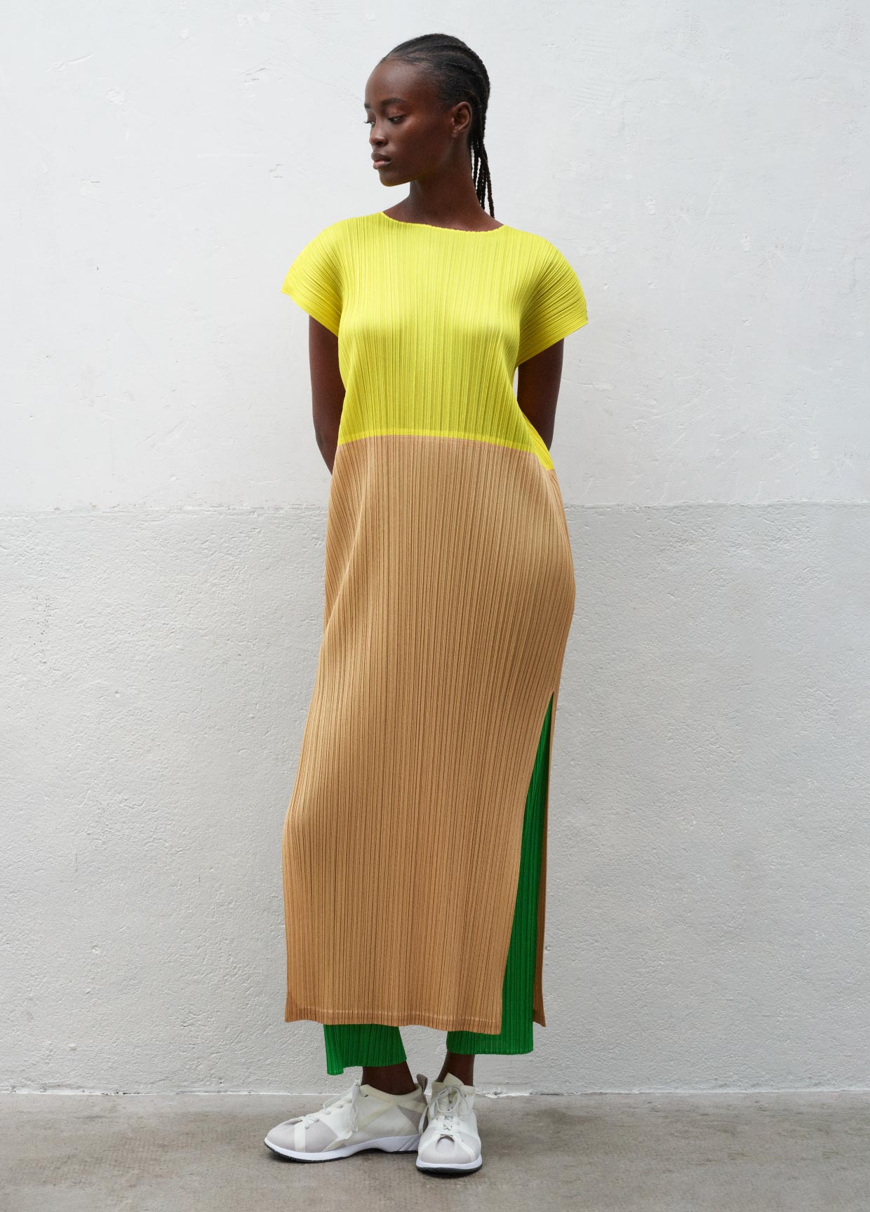 PLEATS PLEASE ISSEY MIYAKE LOOK – ISSEY MIYAKE ONLINE STORE