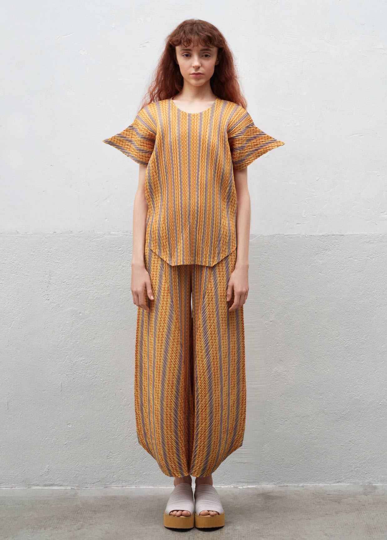 PLEATS PLEASE ISSEY MIYAKE LOOK 34
