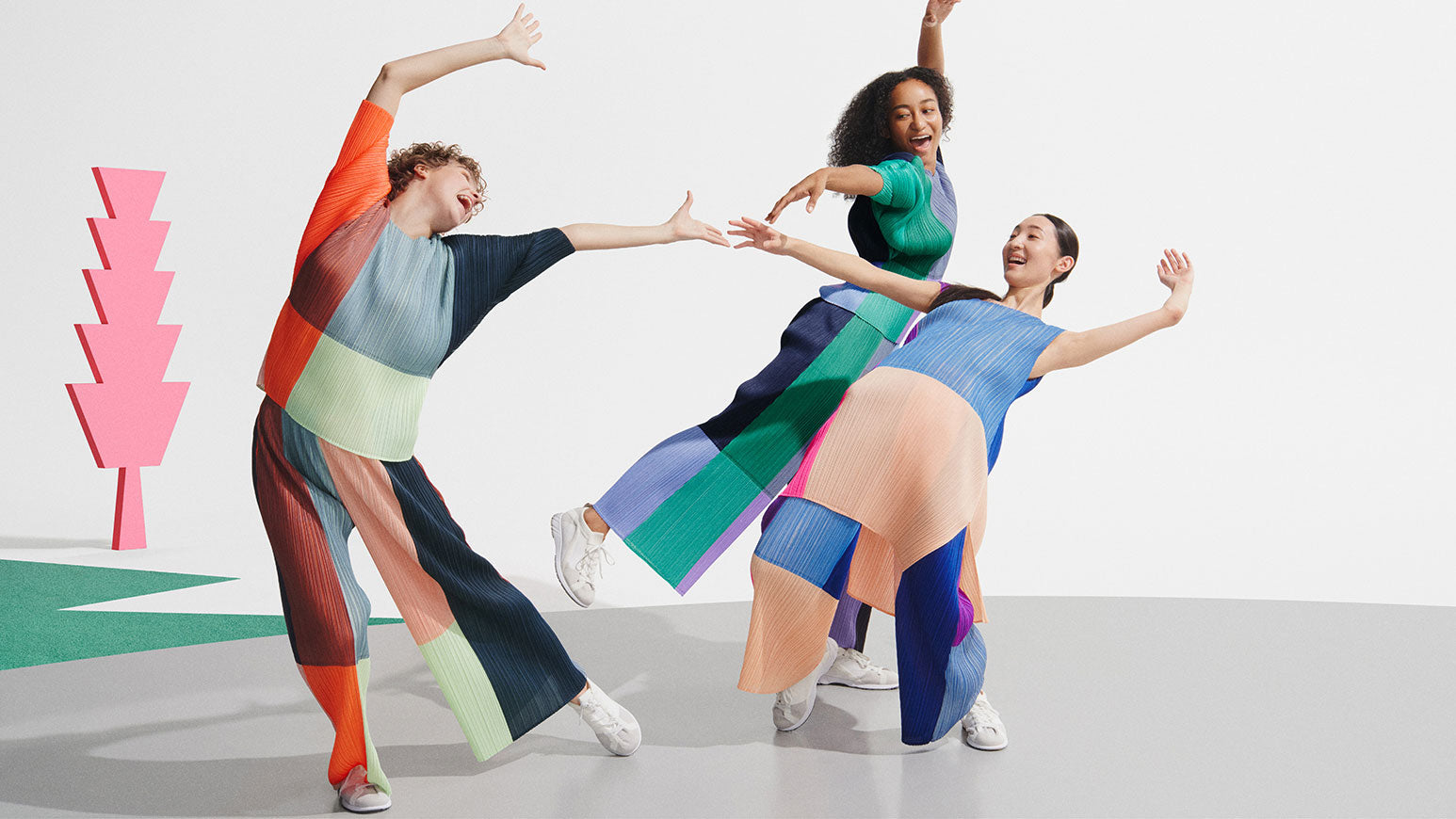 実物写真追加！美品！PLEATS PLEASE / 2024 MAY PLEATS PLEASE ISSEY MIYAKEの2024AWコレクションのアイテムが8