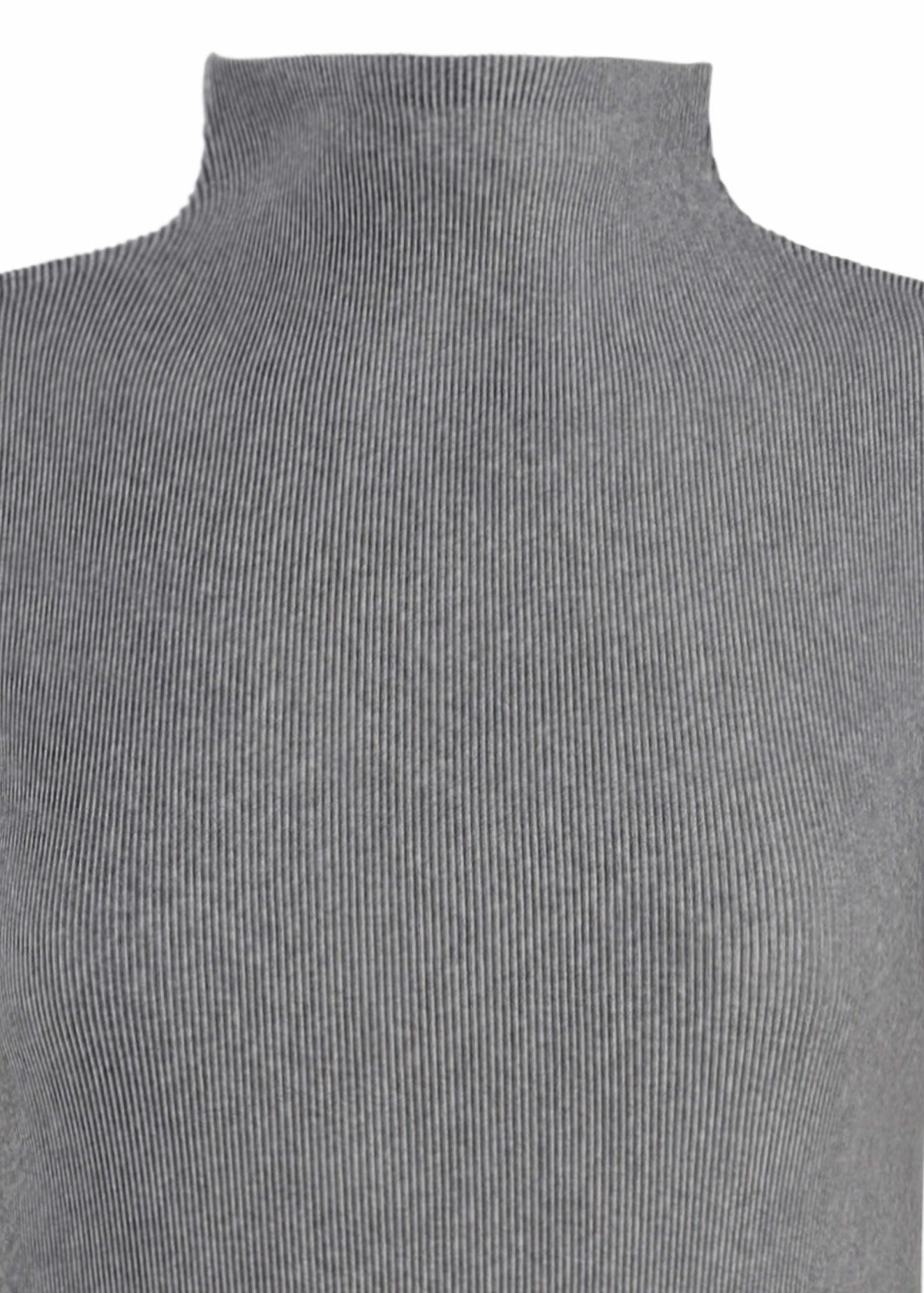 MIST BASICS TOP – ISSEY MIYAKE ONLINE STORE