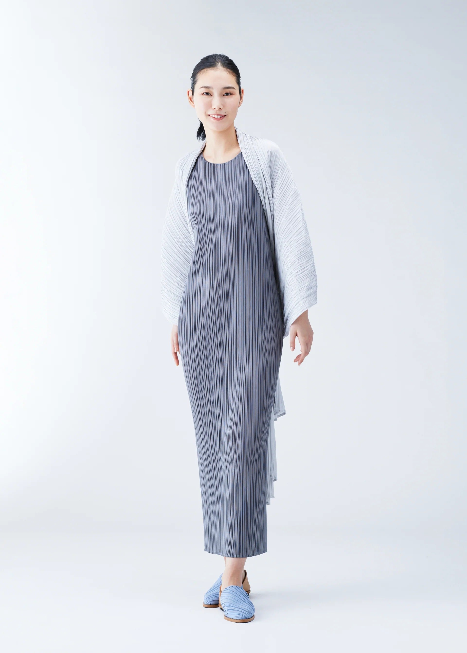 BASIC MADAME-T – ISSEY MIYAKE ONLINE STORE