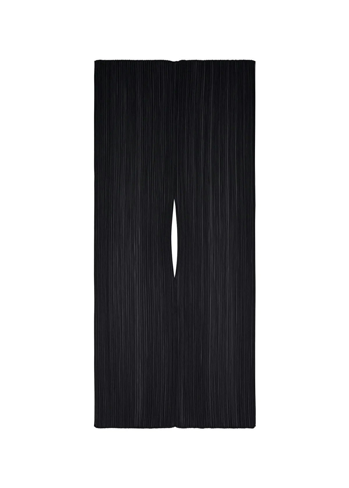 Zoomed view The BASIC MADAME-T SMALL by PLEATS PLEASE ISSEY MIYAKE is a rectangular black pleated stole with a central vertical slit, shown flat against a white background. - BLACK   (no.15)