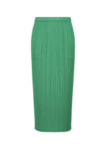 A bright green PLEATS PLEASE ISSEY MIYAKE NEW COLORFUL BASICS 5 midi-length skirt featuring a pleated texture, side pockets, and an elastic waistband. - TURQUOISE GREEN （no.66）