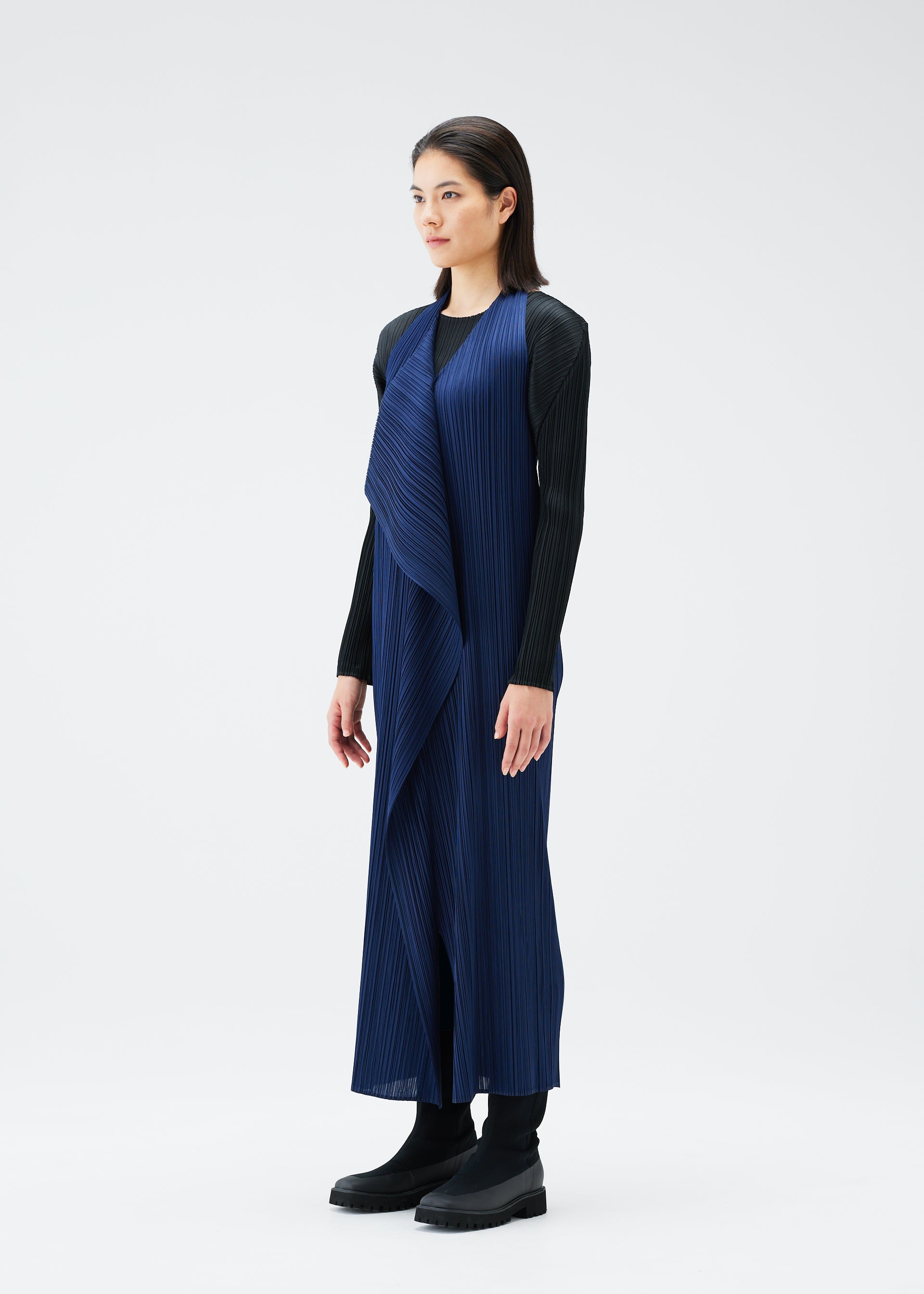 PLEATS PLEASE ISSEY MIYAKE – ISSEY MIYAKE ONLINE STORE