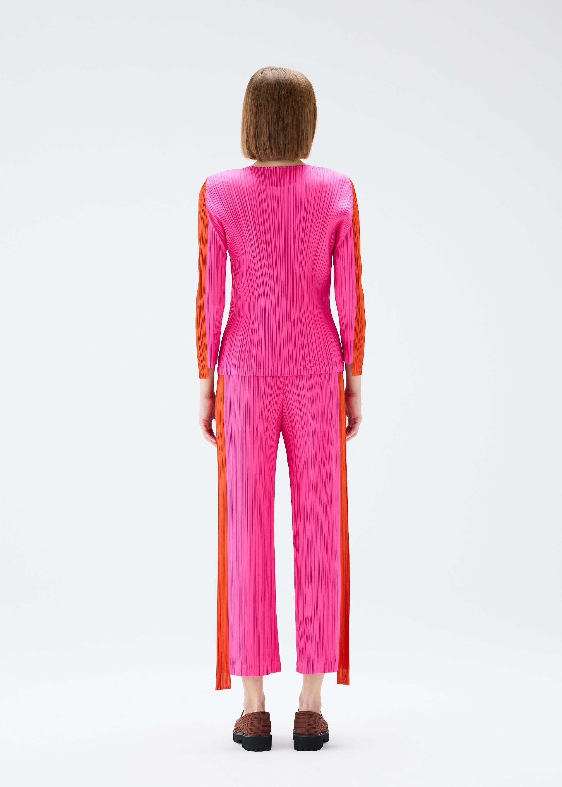 COMET TOP – ISSEY MIYAKE ONLINE STORE