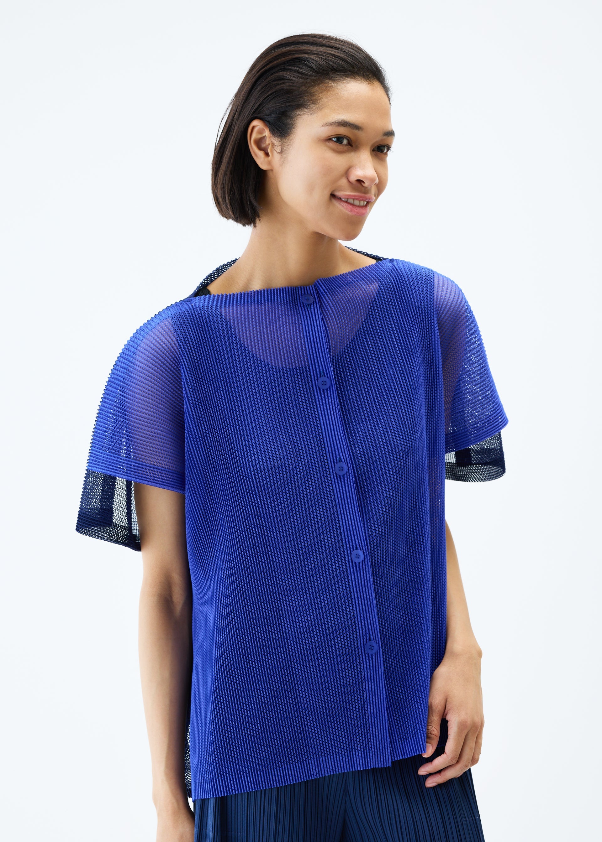 SHEER SQUARE