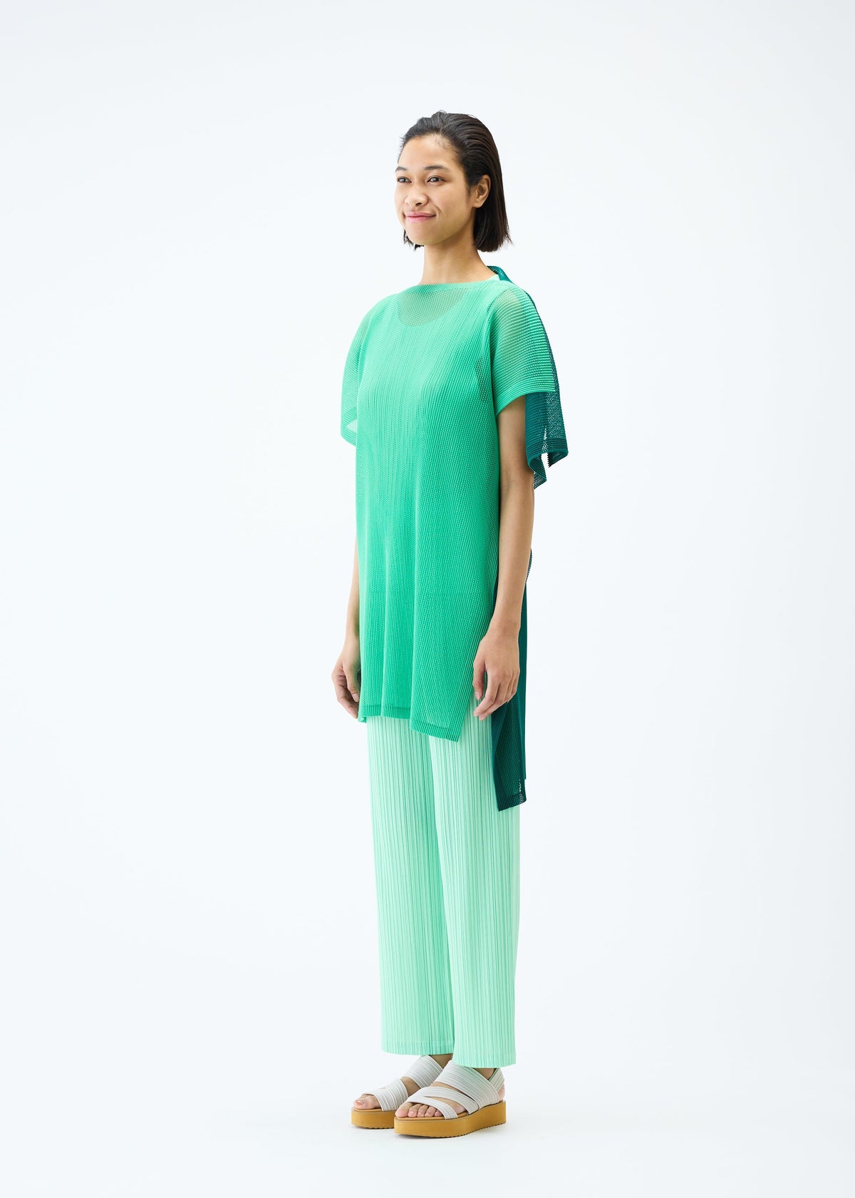 SHEER SQUARE