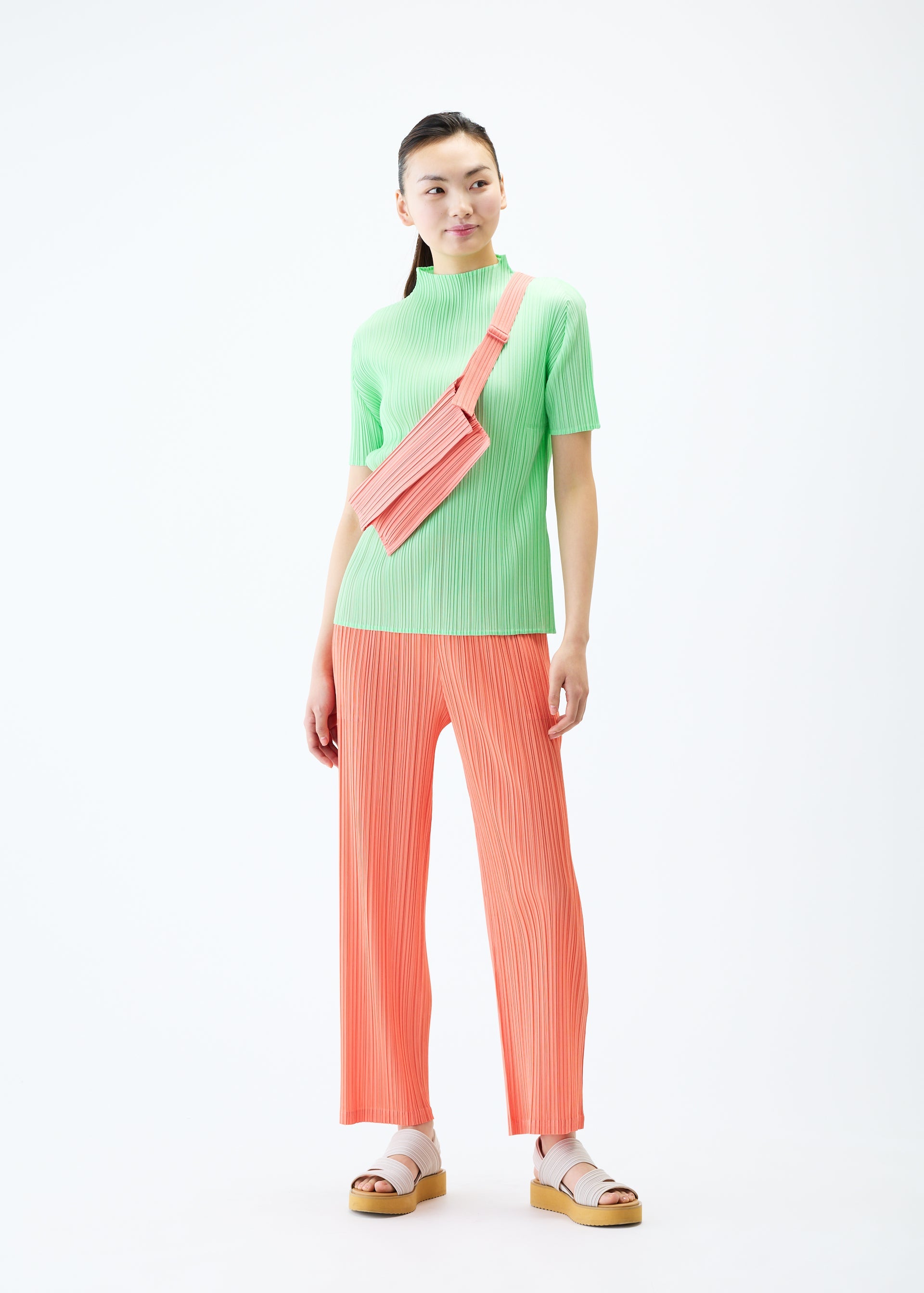 PLEATS SACOCHE