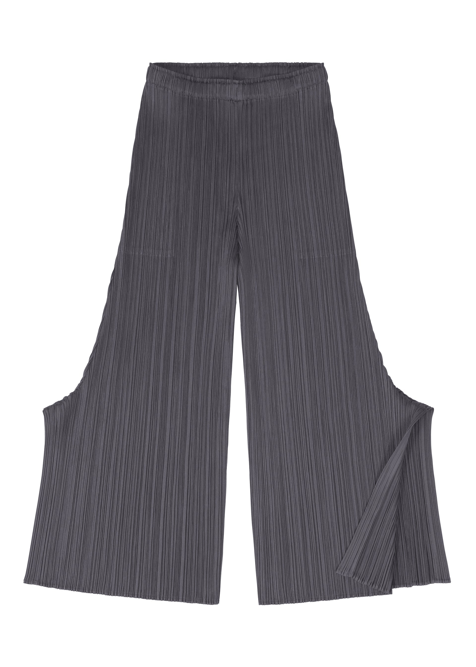 MONTHLY COLORS : AUGUST Top Greyish Navy – ISSEY MIYAKE EU