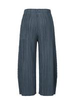 MELLOW PLEATS