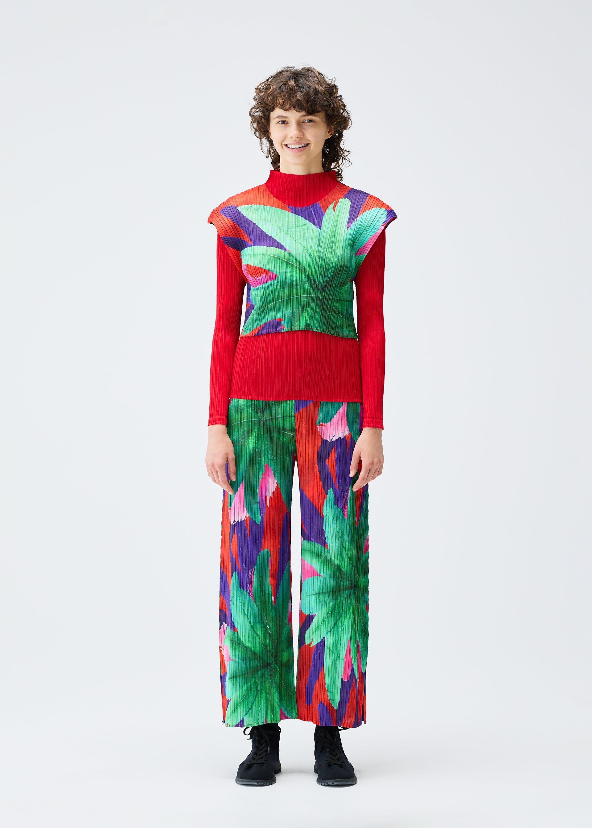 PLEATS PLEASE ISSEY MIYAKE – ISSEY MIYAKE ONLINE STORE