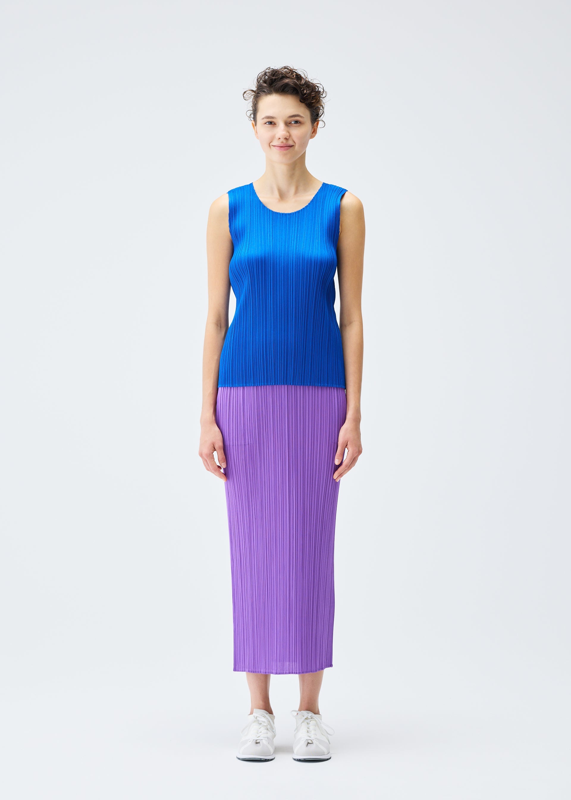 ISSEY MIYAKE - 希少！pleats pleats X ISSEYMIYAKE BASICS – ISSEY MIYAKE ONLINE STORE