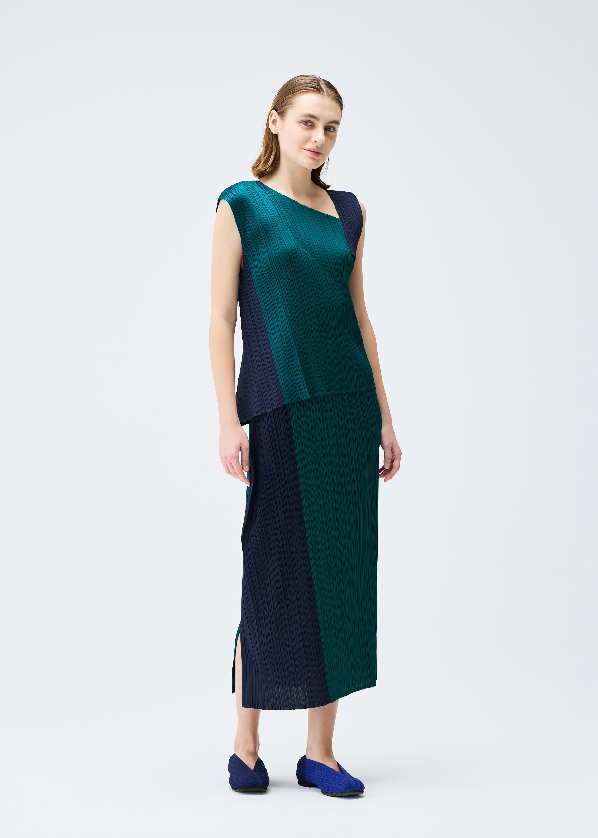 国内買付 PLEATS PLEASE ISSEY MIYAKE POINTE POINTE – ISSEY MIYAKE ONLINE STORE