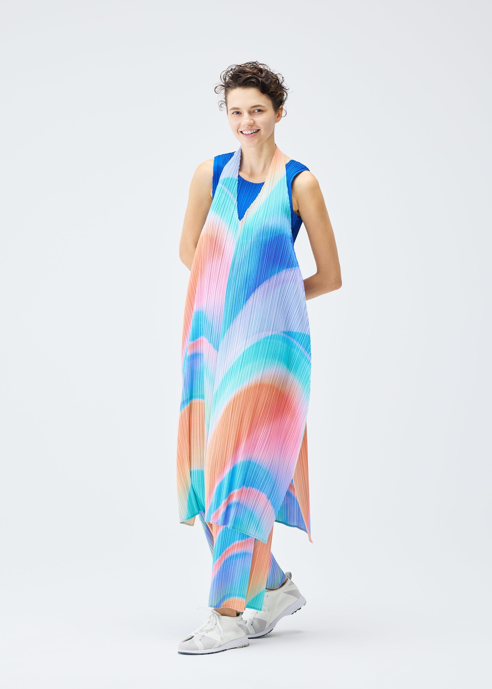 ［美品] issey miyake PLEATS PLEATS GROOVE – ISSEY MIYAKE ONLINE STORE