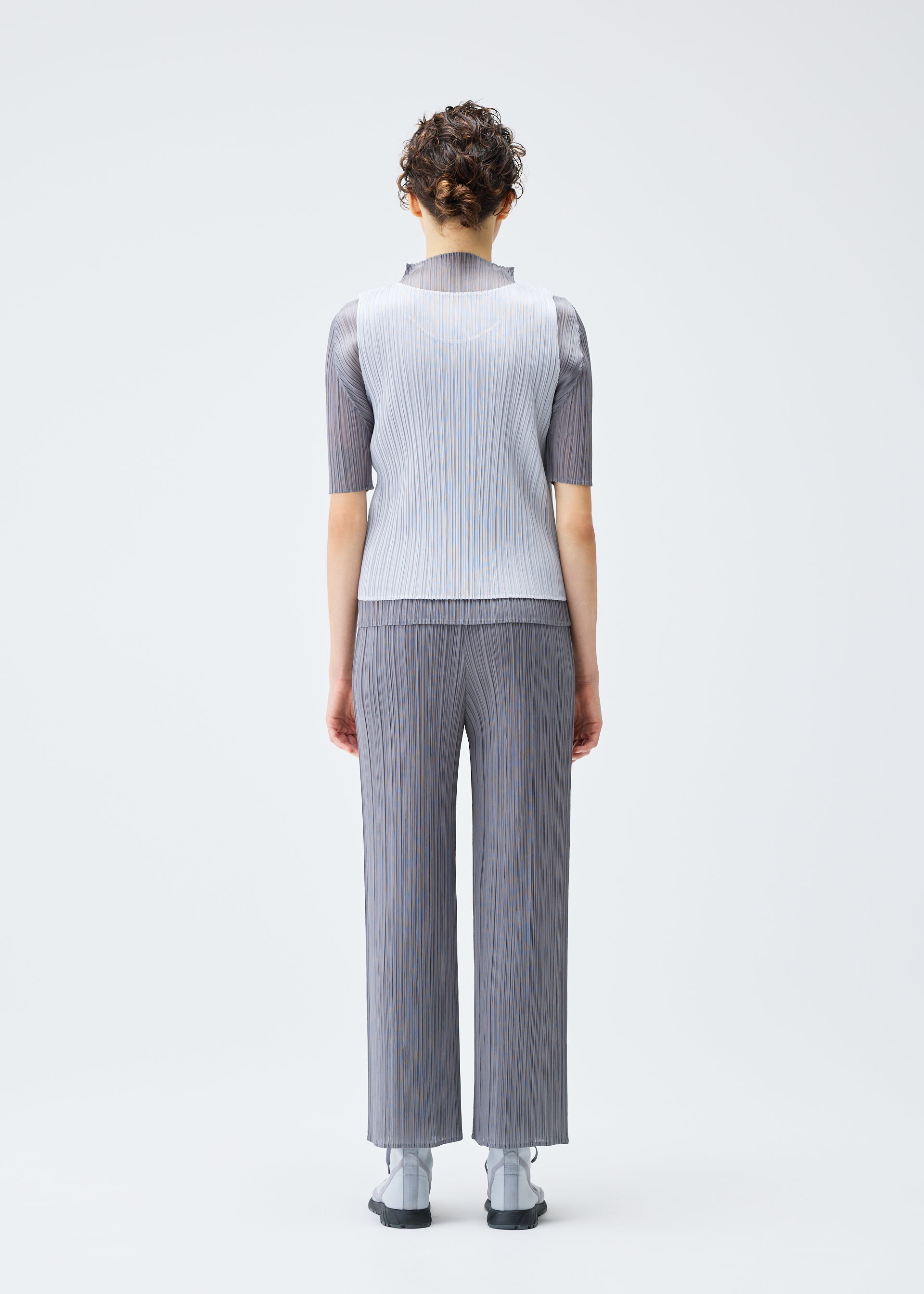 期間限定金額‼️ISSEY MIYAKE ORBICULAR PLEATS ORBICULAR PLEATS – ISSEY MIYAKE ONLINE STORE