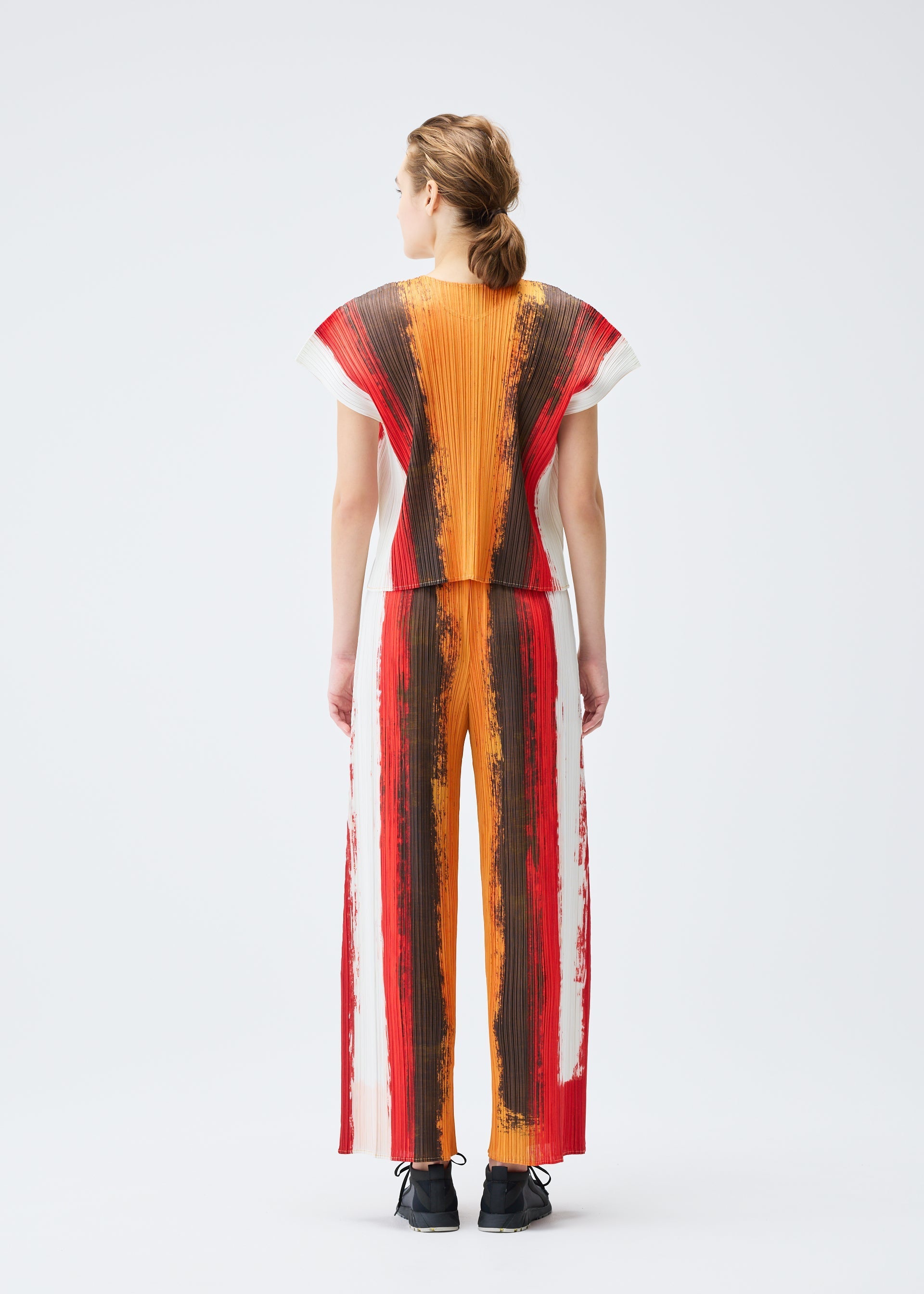 JUMP – ISSEY MIYAKE ONLINE STORE
