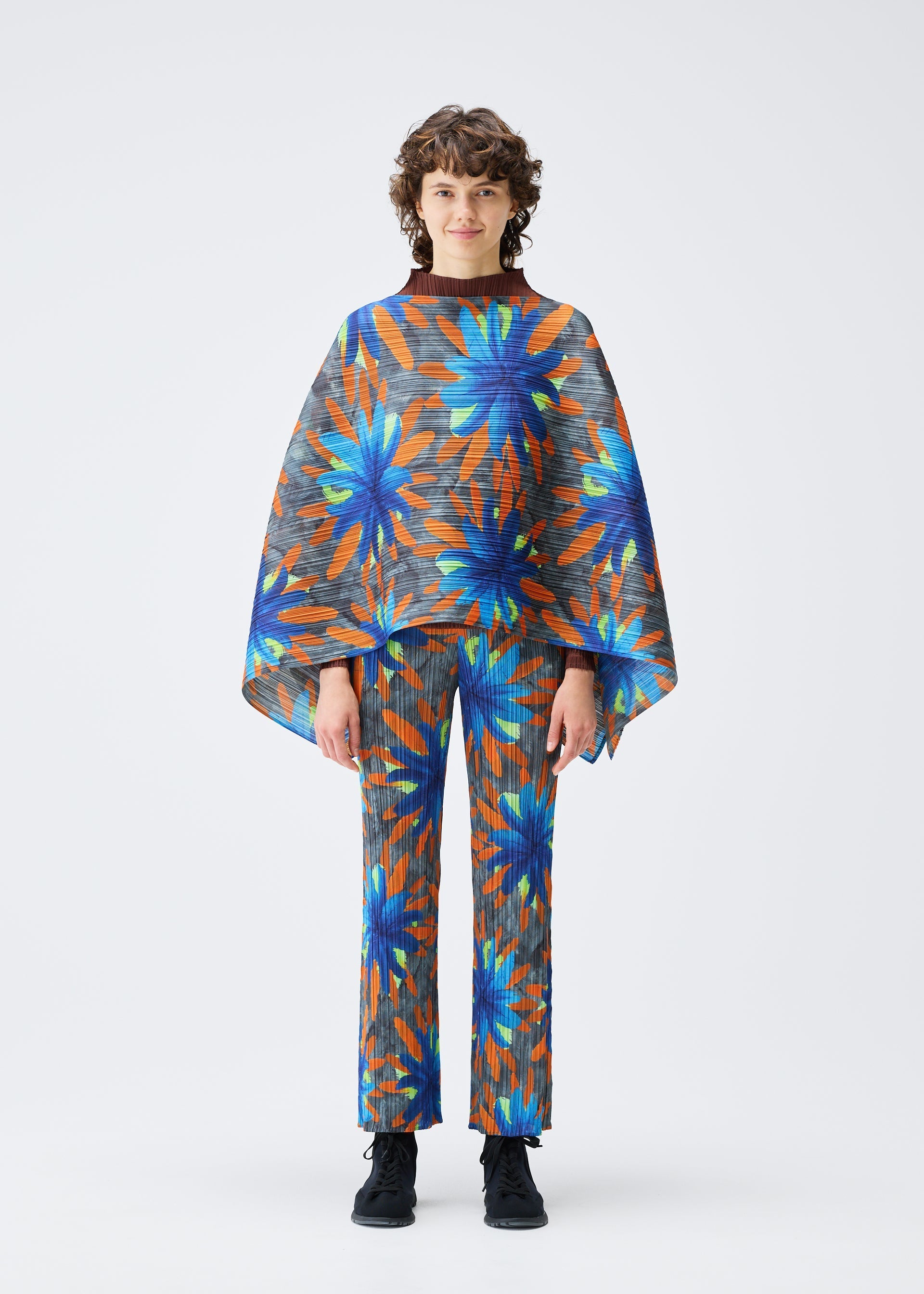 PLEATS PLEASE ISSEY MIYAKE – ISSEY MIYAKE ONLINE STORE