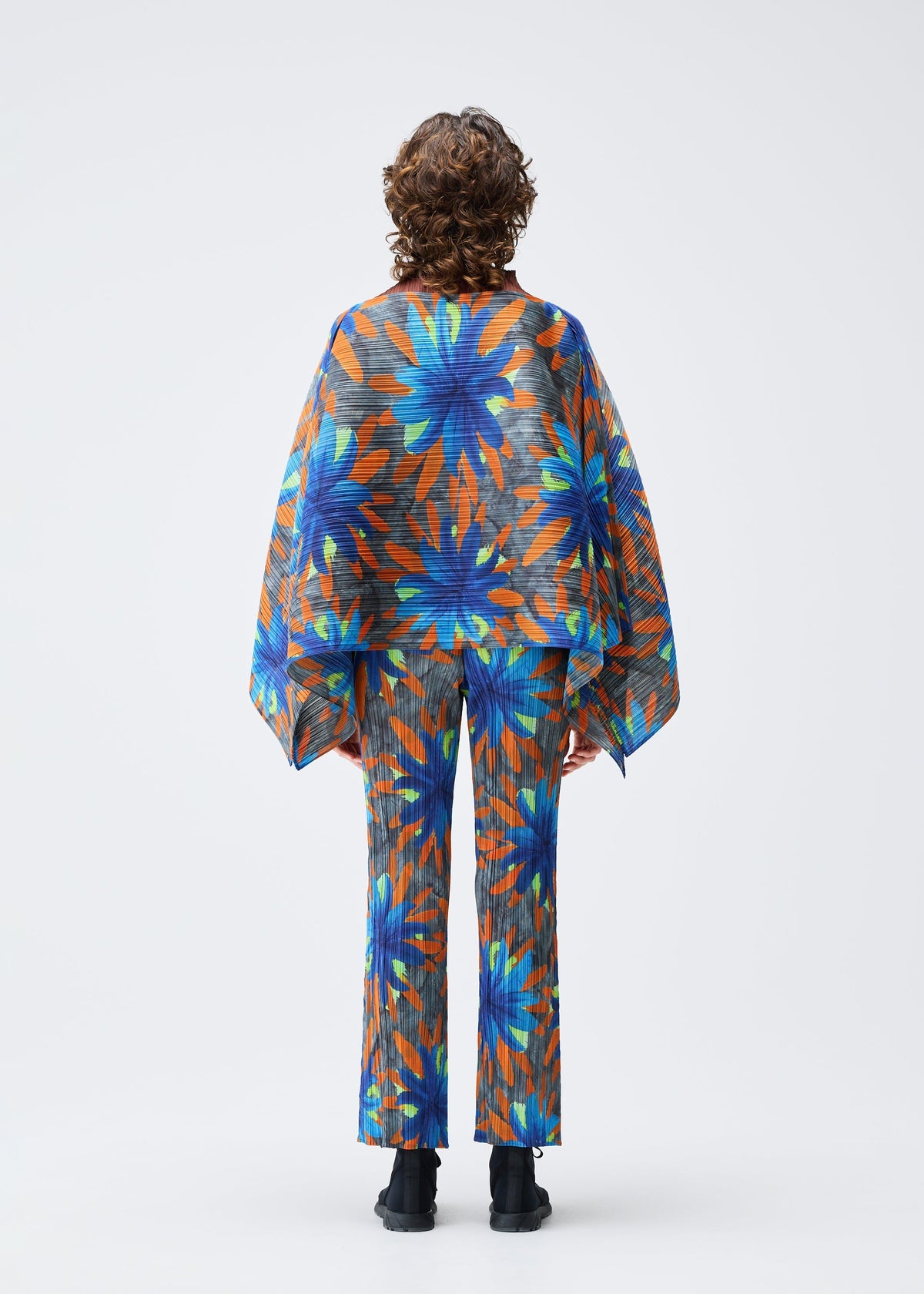 CARNIVAL view 8 of 9