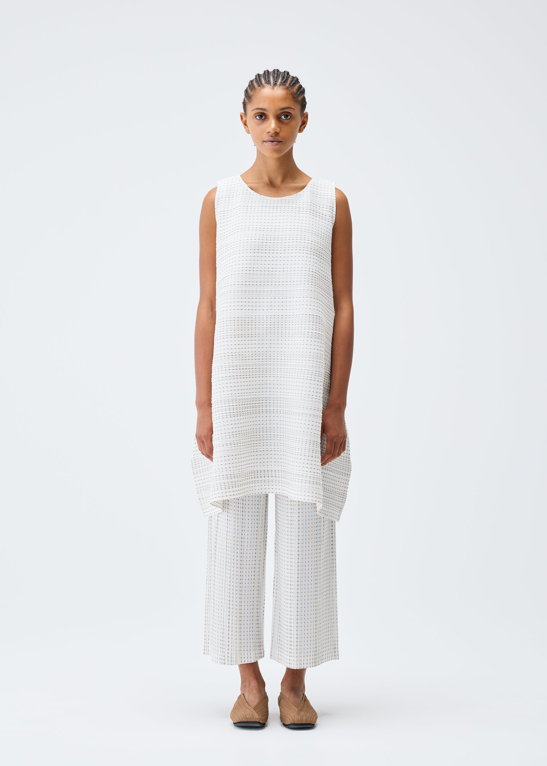 COTTON SKIP – ISSEY MIYAKE ONLINE STORE