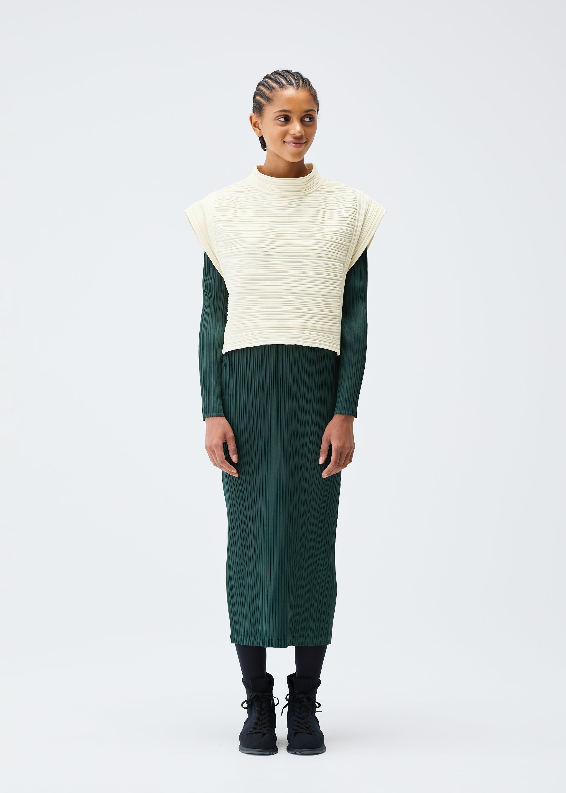 PLEATS PLEASE ISSEY MIYAKE – ISSEY MIYAKE ONLINE STORE
