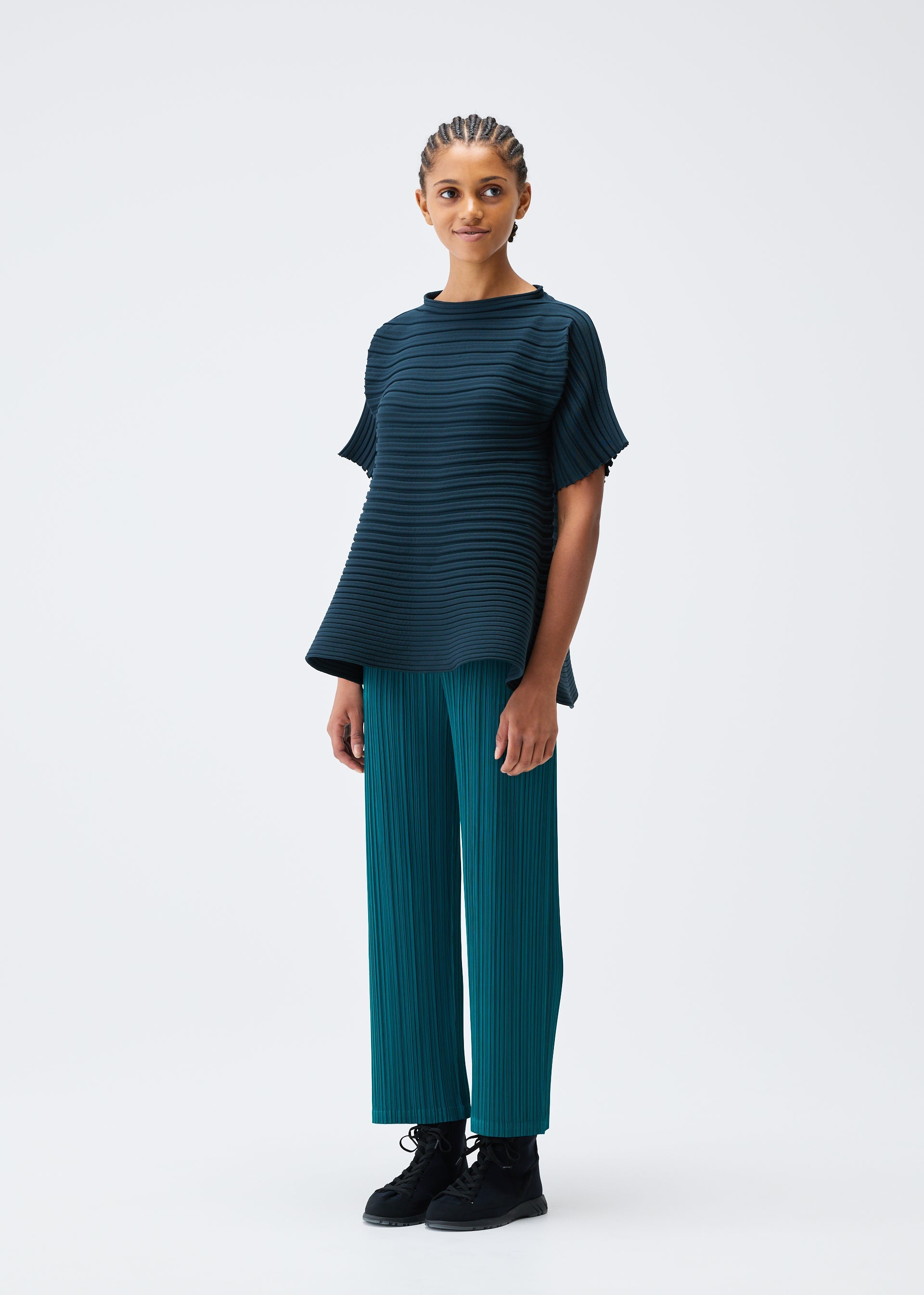 Zoomed view BOUNCE KNIT